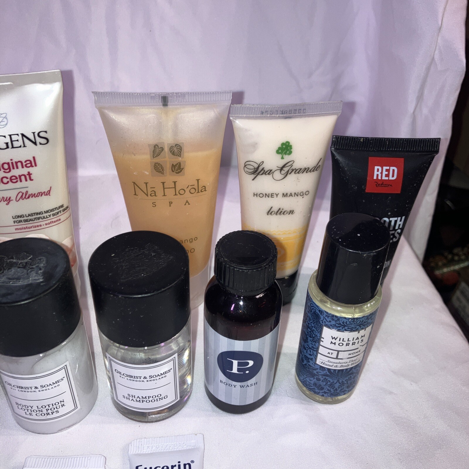 Health & Beauty Mix Products Lotions, Creams, 26- pc New.
