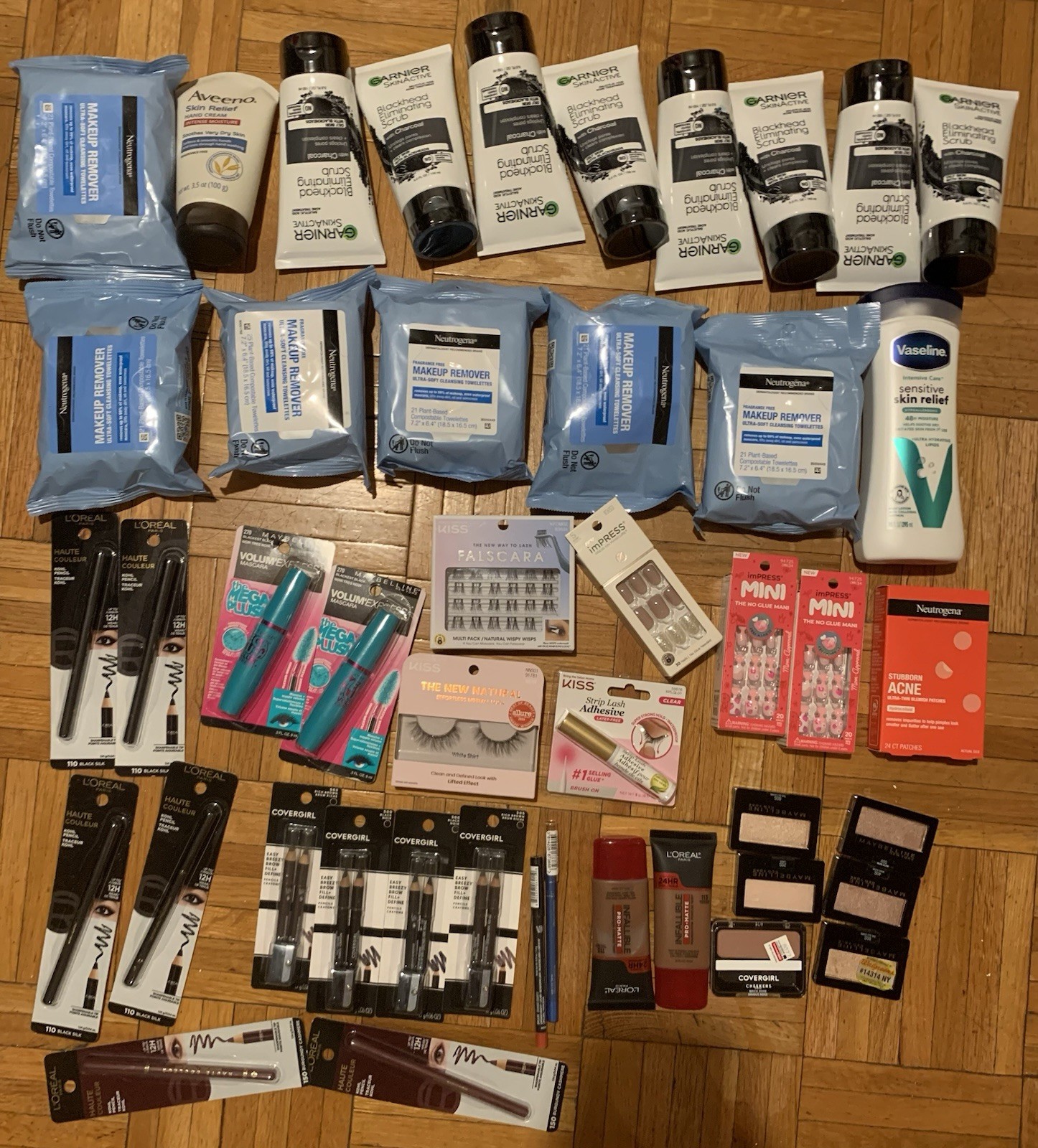 61 X Lot Of Beauty Makeups: Maybelline, Covergirl, L’Oréal, Rimmel, Nyx…