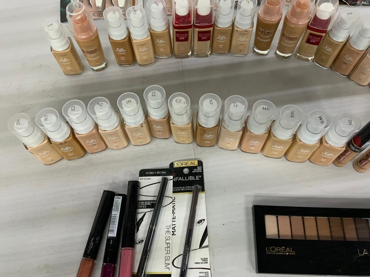 100 X L’Oreal Mixed Makeup Lot Assorted Infallible/Tru Match Other Mixed View