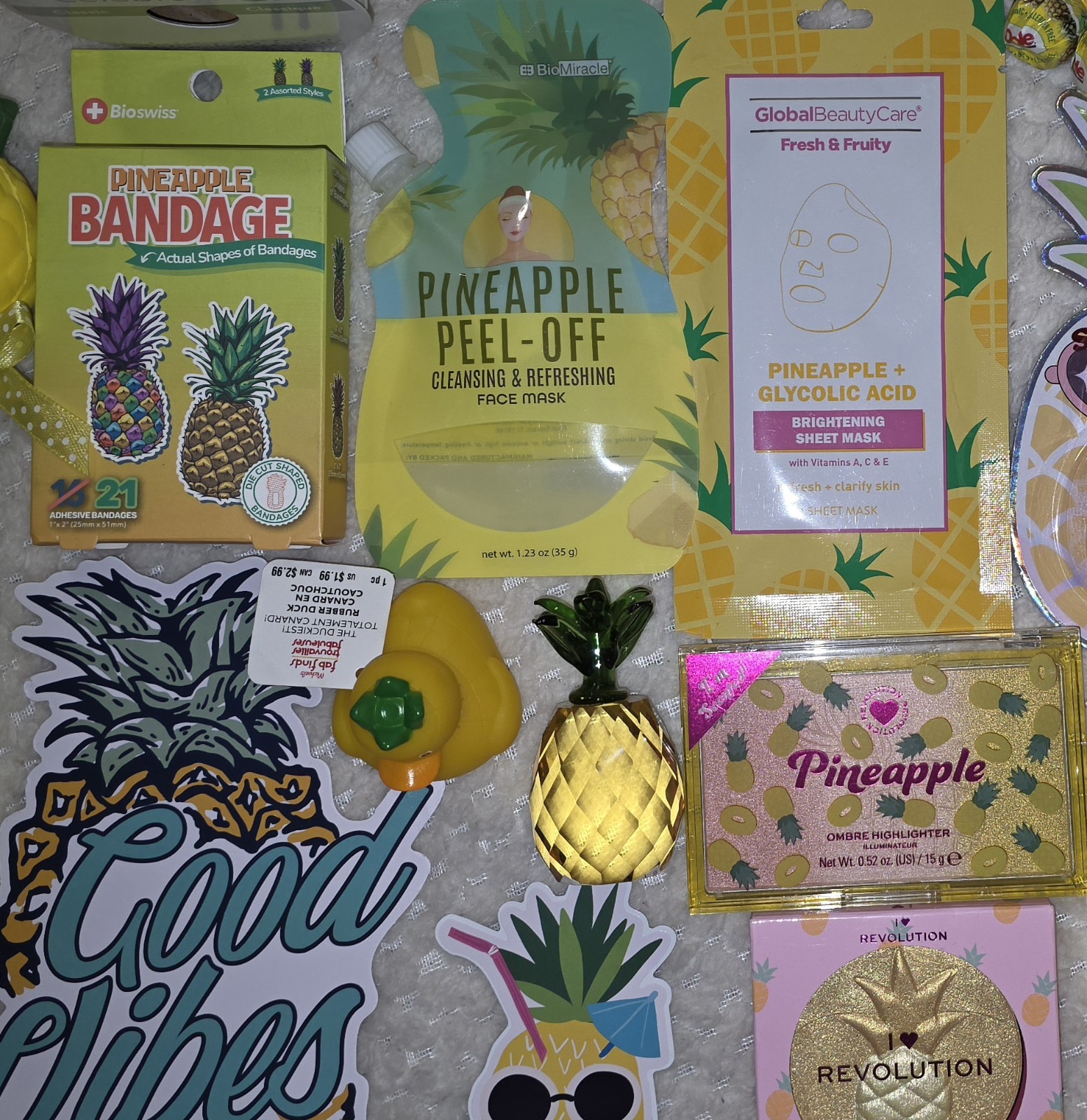 Pineapple 🍍 Lovers Gifts HUGE NEW LOT 17 Pcs Highlighter Crystal Paper Weight