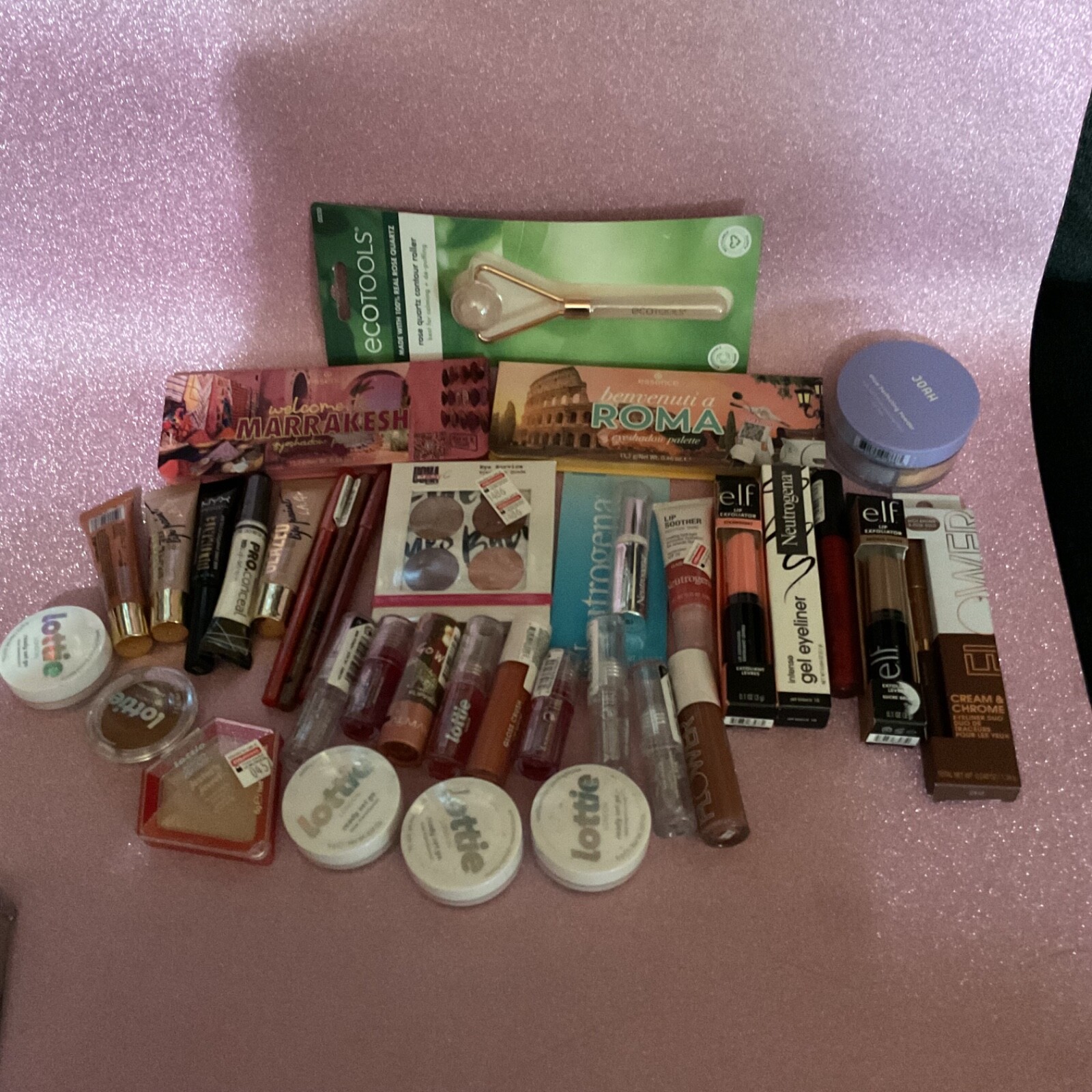 Makeup Bundle 35 piece (Neutrogena, Joah, ELF ESSENCE,FLOWER,LOTTIE,ALMAY