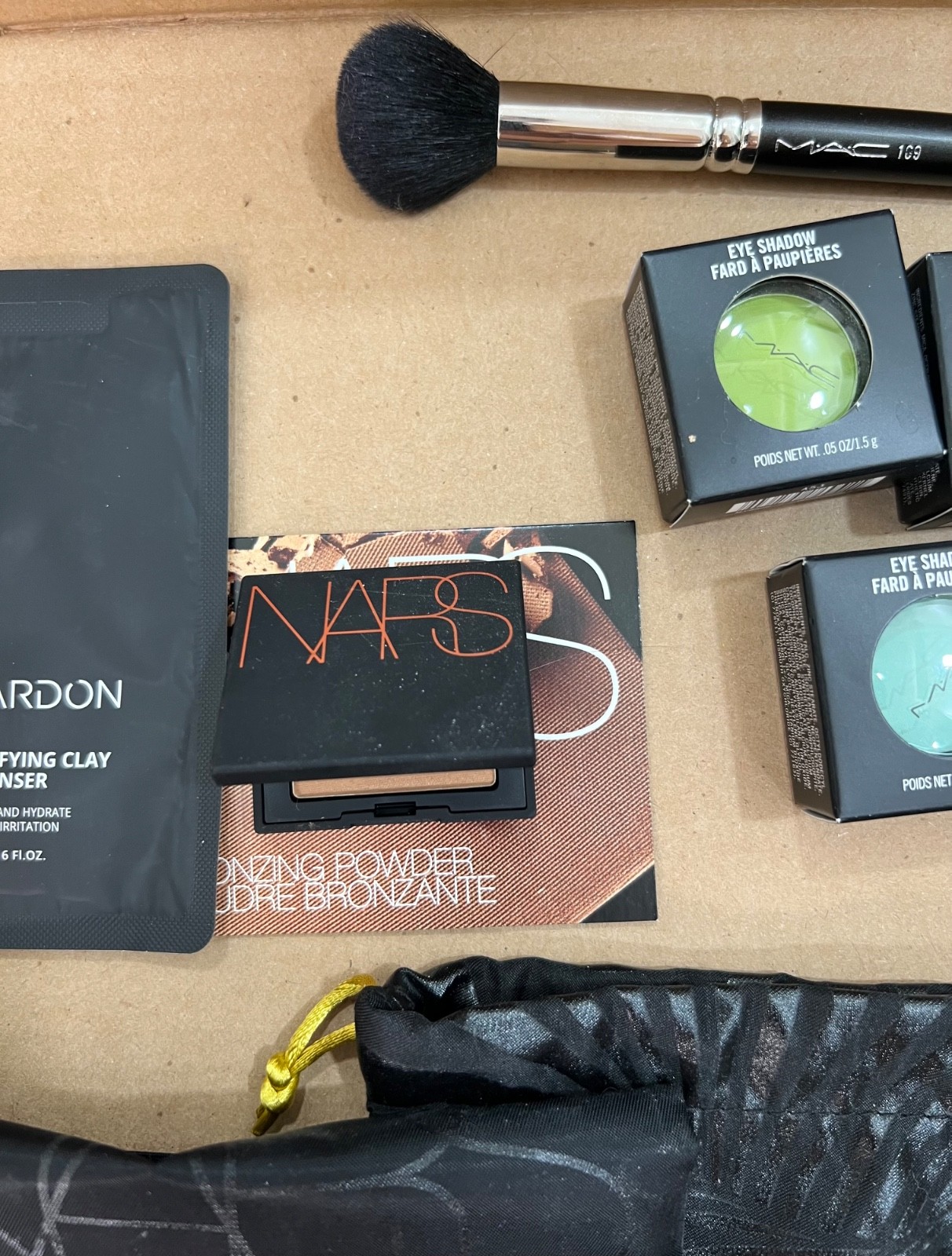 Lot of MAC (5) – Bobbi Brown (8) – NARS (2) + Extras (4) * Free Shipping