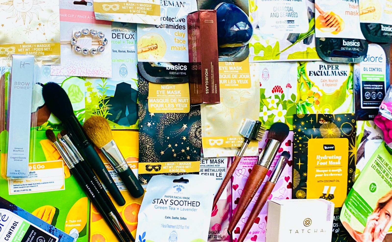 WOMEN GIFT SET, BEAUTY FASHION COSMETIC / SKINCARE Wholesale Lot Bundle 19PK