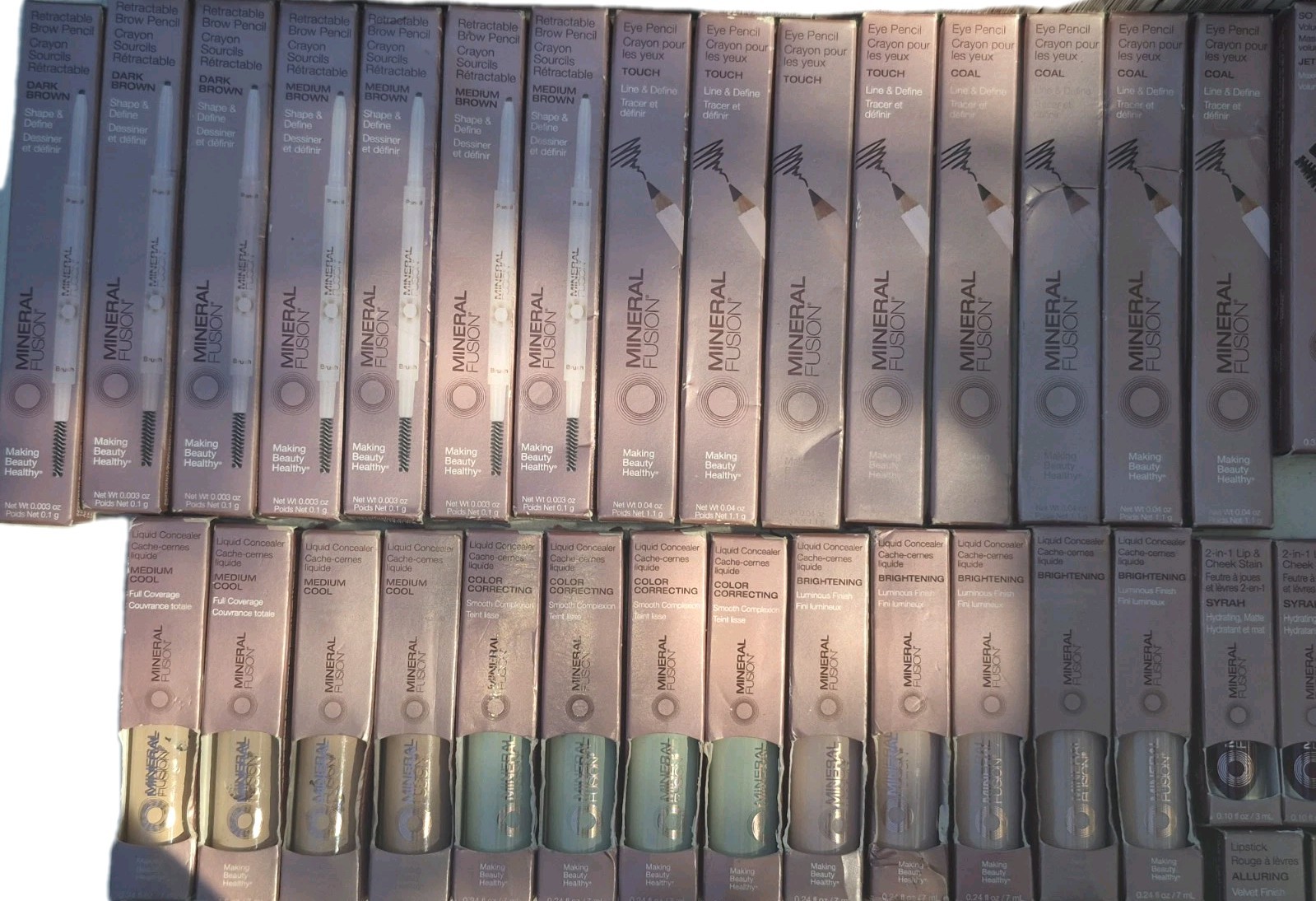100 Pc Mineral Fusion Lot Foundation Mascara Lipstick Gloss Stain Blush Conceale