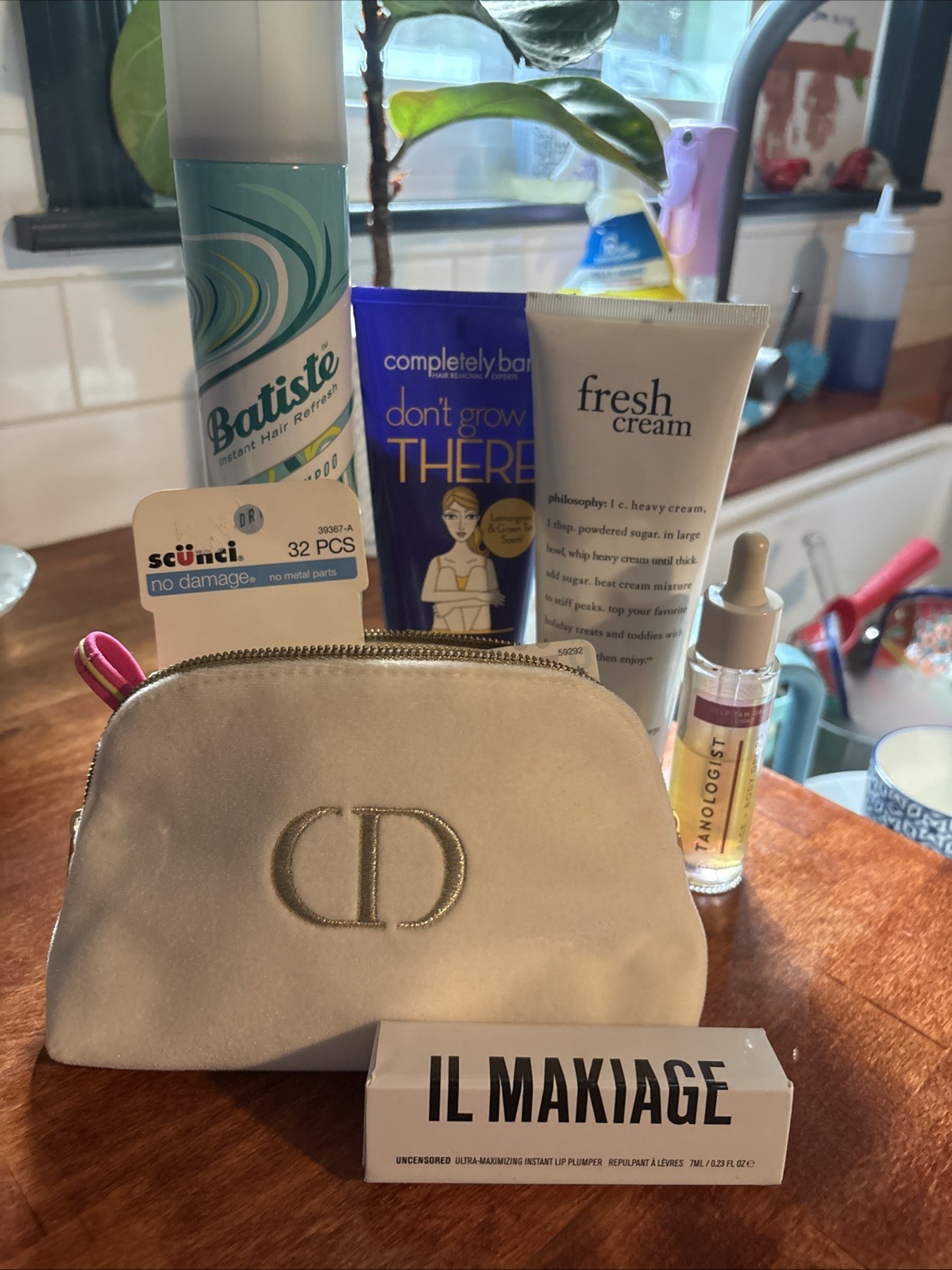 Dior Bag dry Hair Spray Il makiage gloss tanning oil philosophy fresh cream lot