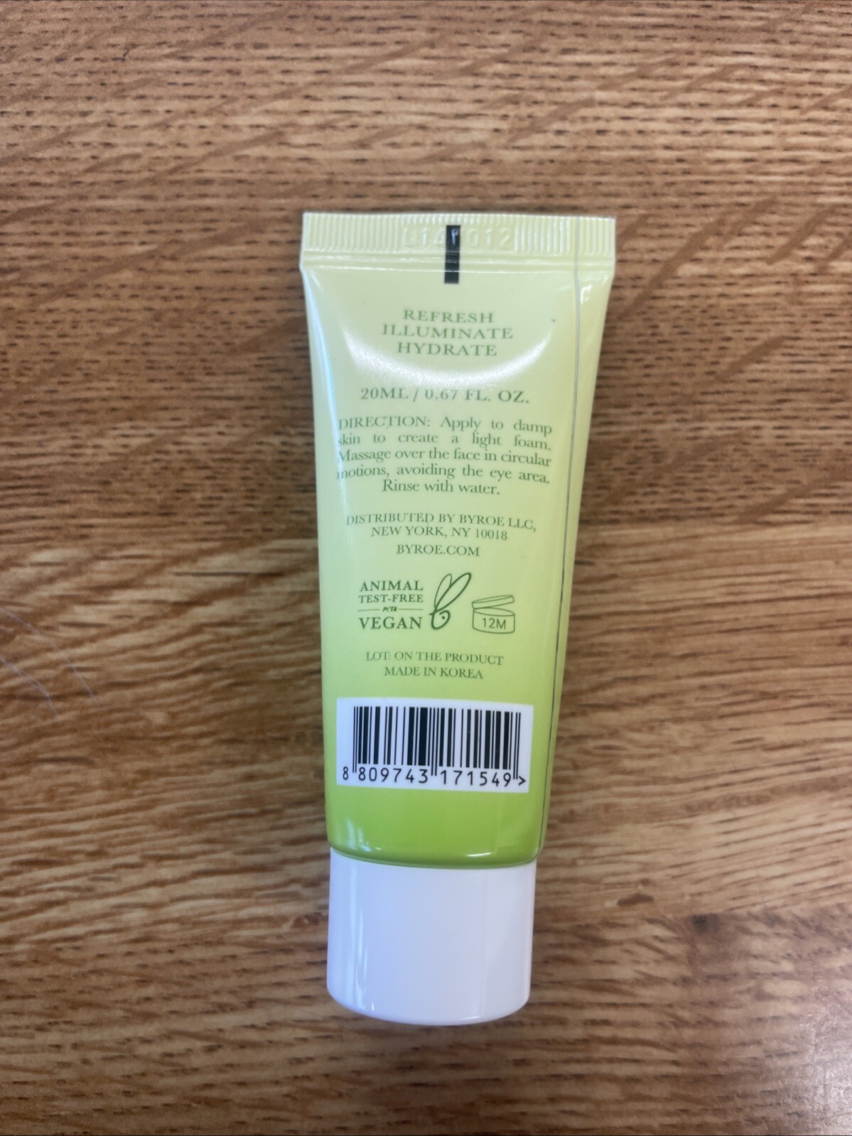 Lot of 4 travel/sample size – Makeup, Skin, and Beauty Items