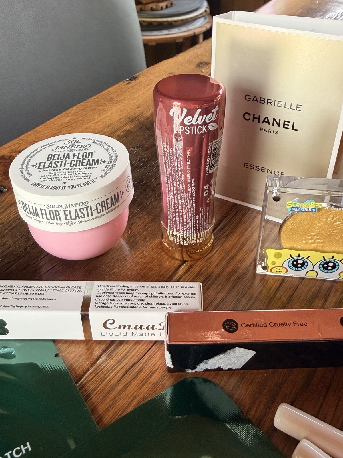 Beauty Bundle 23 Items- SOL De Janero Chris McMillan Morphe Alterna Youth Foria