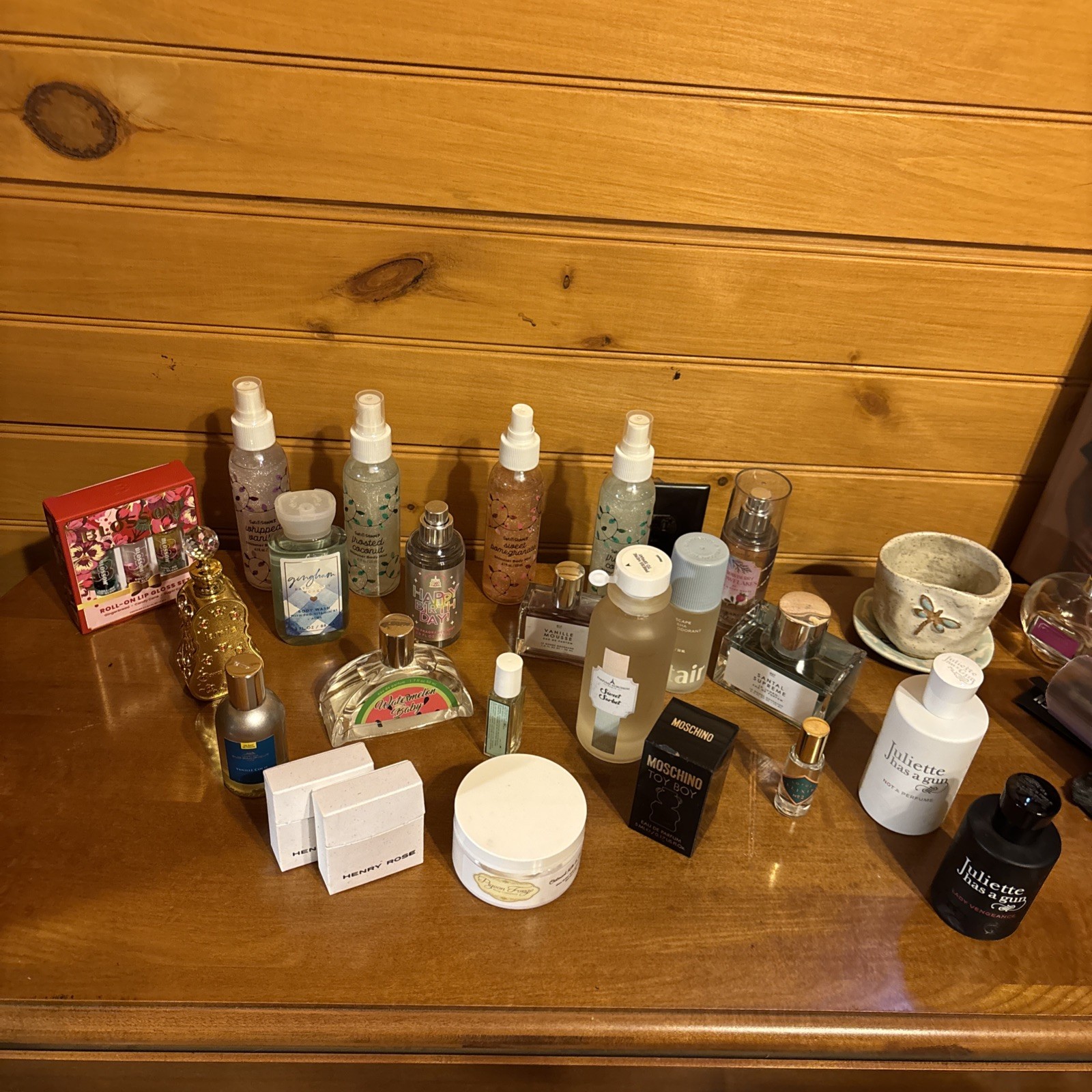 22 Pieces High End Mixed Beauty PERFUME SKINCARE Lot Juliette Gun