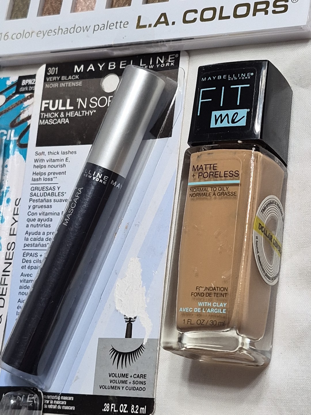 New Makeup Lot of 27 Covergirl Maybelline LA Colors Wet N’ Wild Eyes cheek Face