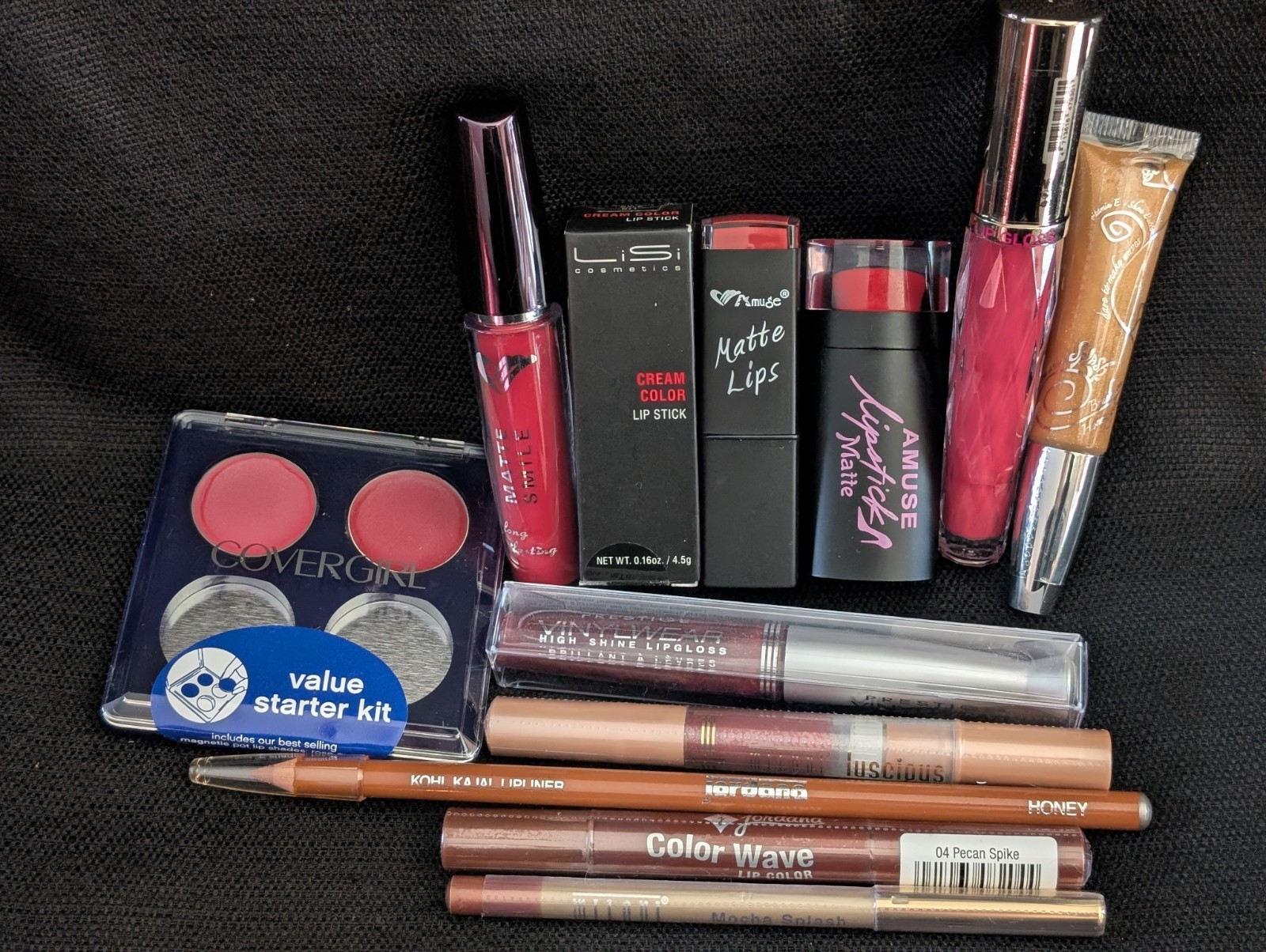 Assorted LIP MAKEUP BEAUTY Bundle Lot-12 PCS-New/Discontinued-Lot4