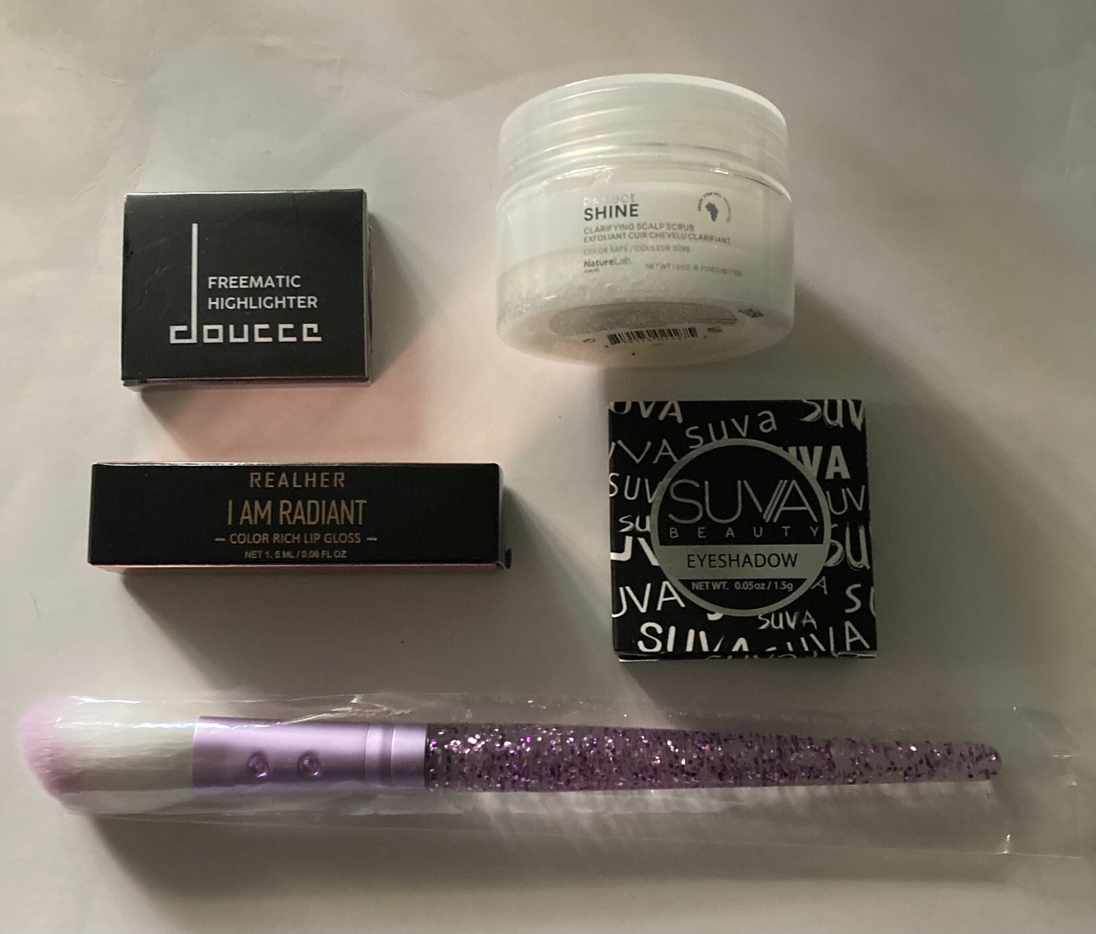 Lot of 5 Hair Care Cosmetic Beauty Items ~ Doucce, Suva, Realher ~Lip, Eye ~NEW