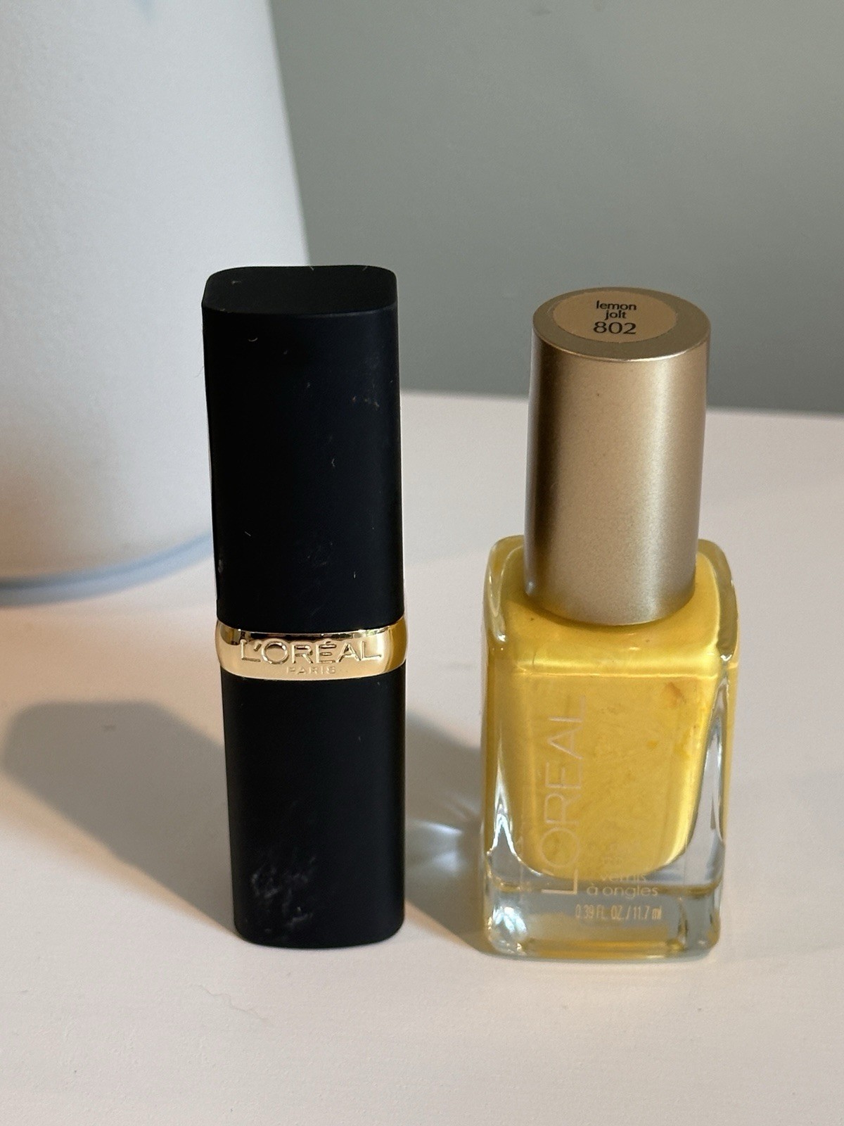 L’Oreal Cosmetics Lot Lip & Nail Matte-Caron Lipstick 800 Lemon Jolt Polish 802