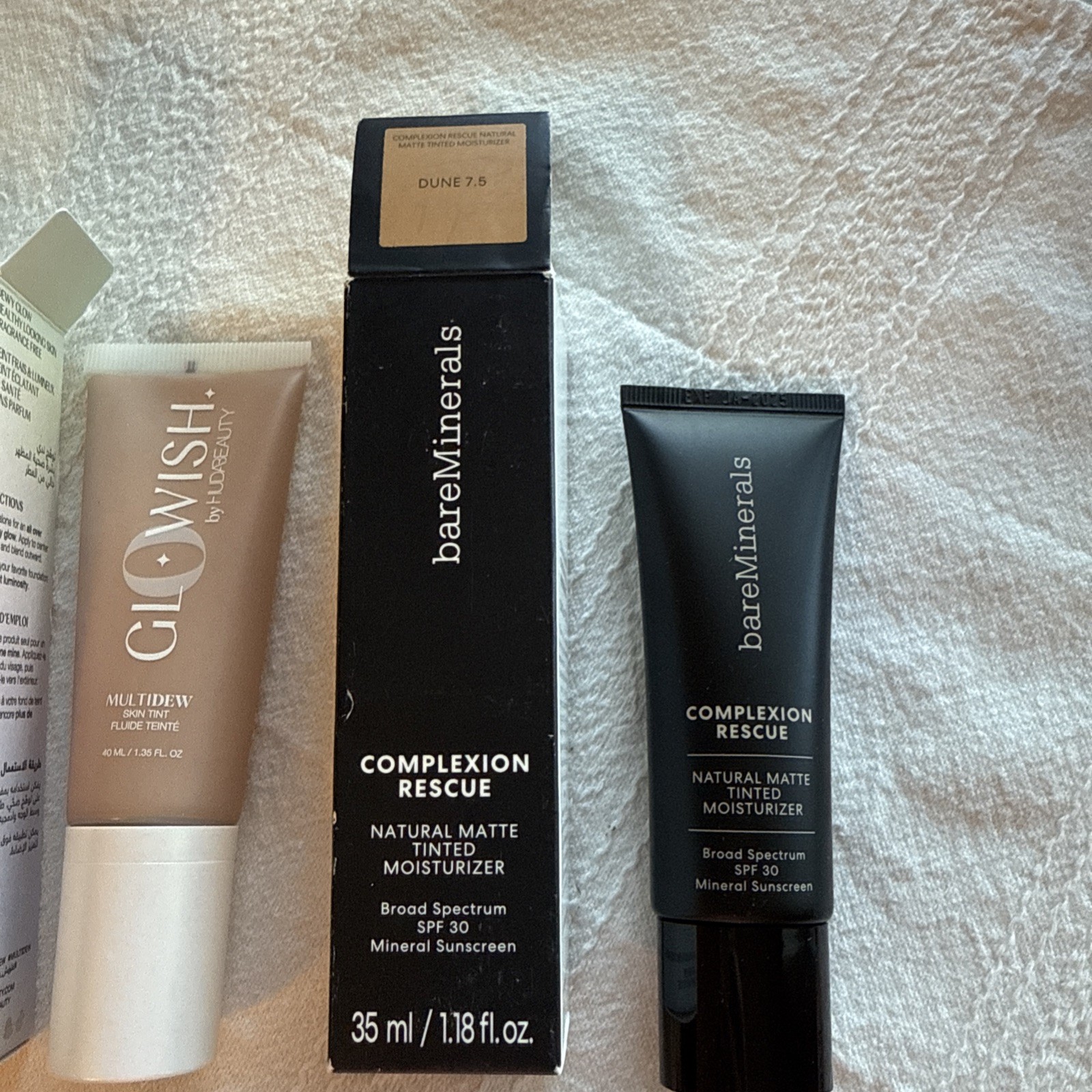 4 Pieces Lot HudaBeauty Skin Tint Bareminerals Foundation, Mineral Fusion