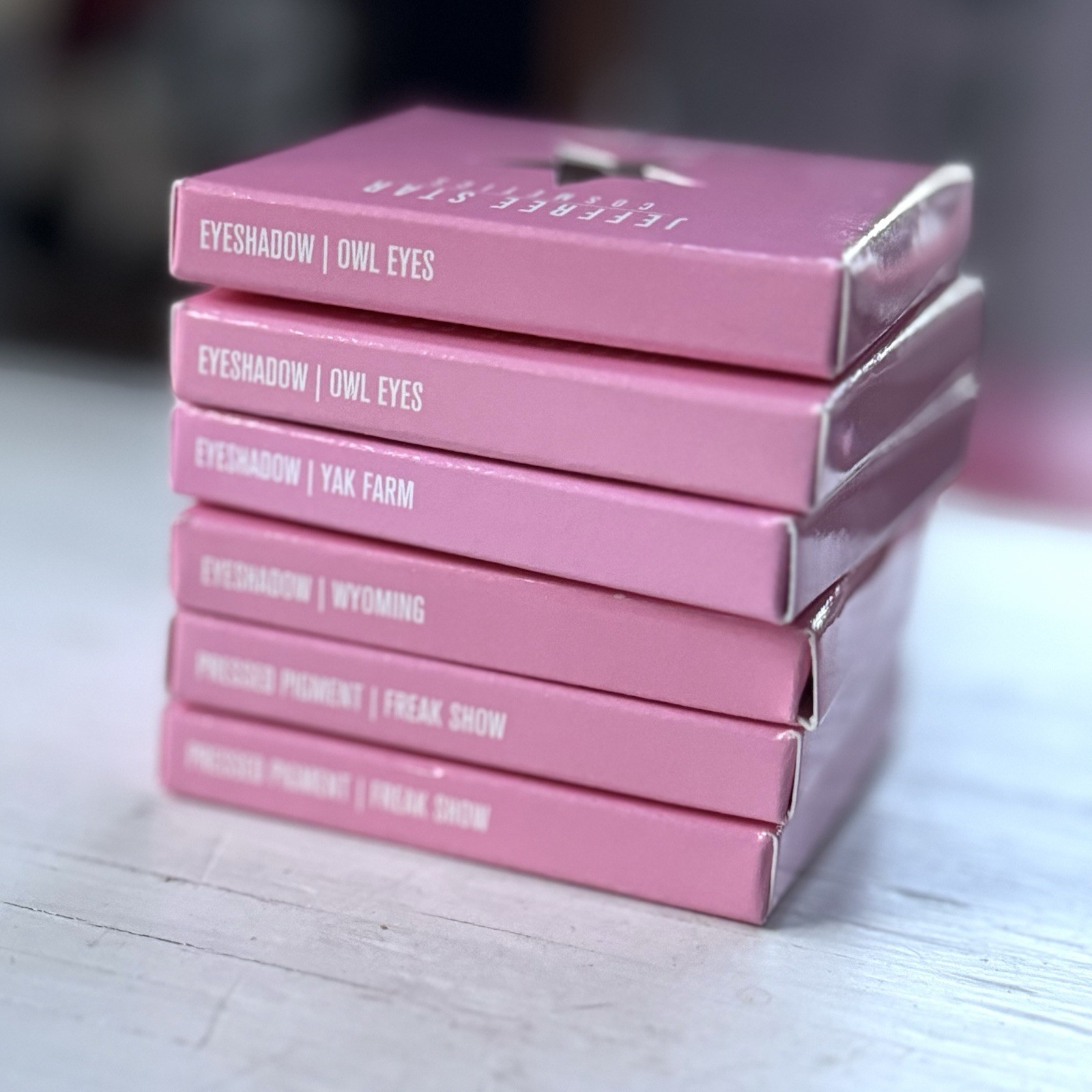Jeffree Star Small Mystery Box – 10 Pieces!!