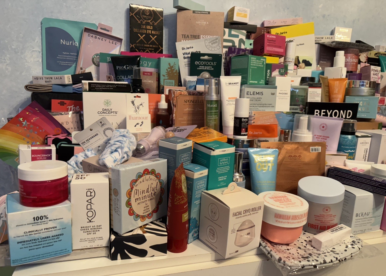 9-12 Luxury Beauty Mystery Box-FULL SIZE-High End-Skincare Body Makeup-BRAND NEW