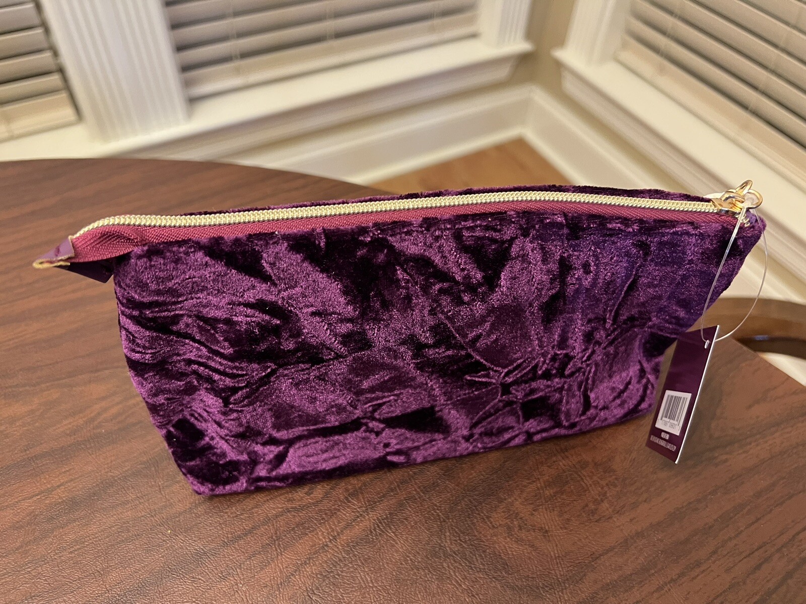 NEW- Ulta Beauty 6-Piece Makeup Samples Gift Set With Bag Purple