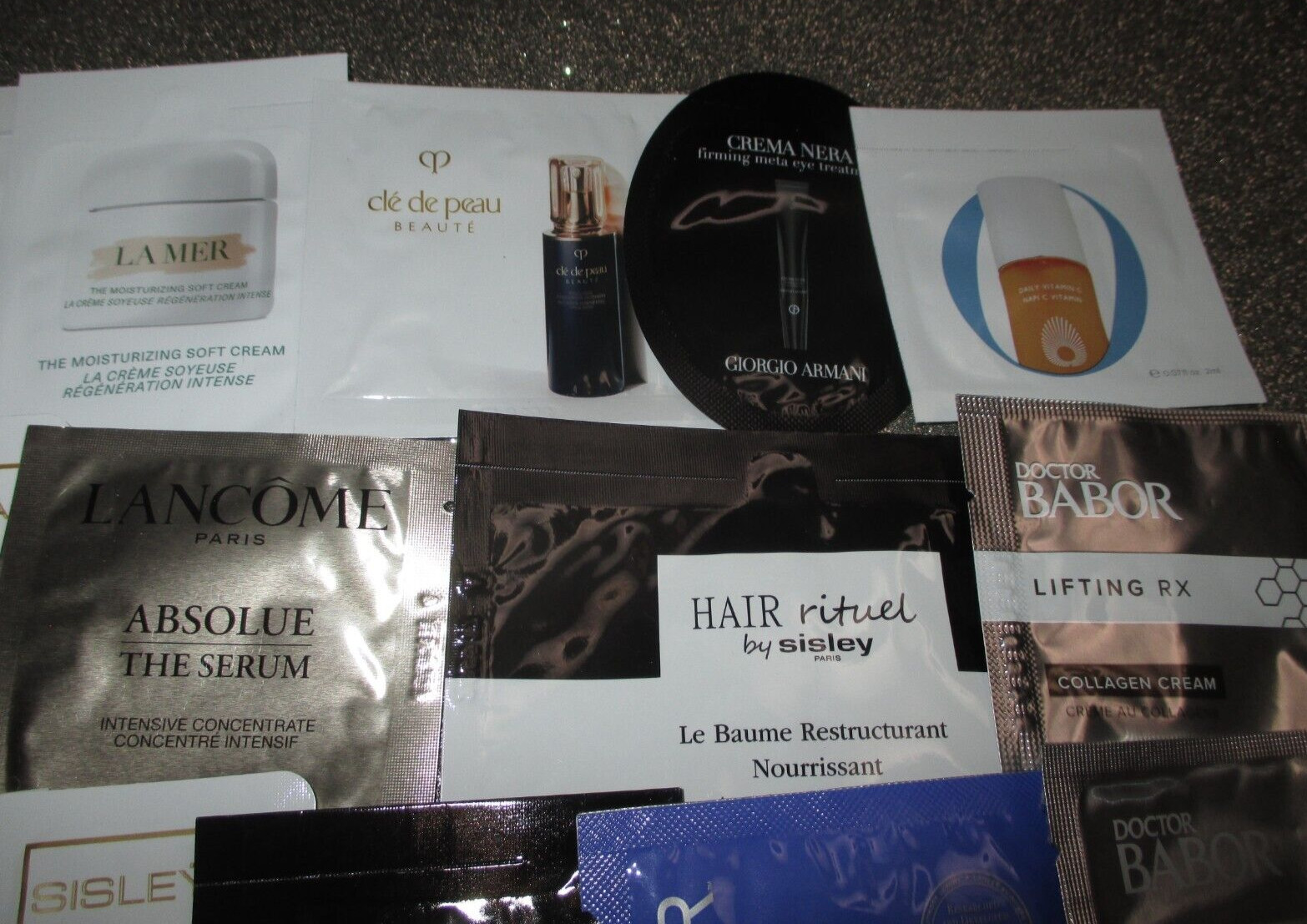 21 Pieces High End Skincare Sample Lot Sisley, Cle de Peau. Bader, Agent Nateur