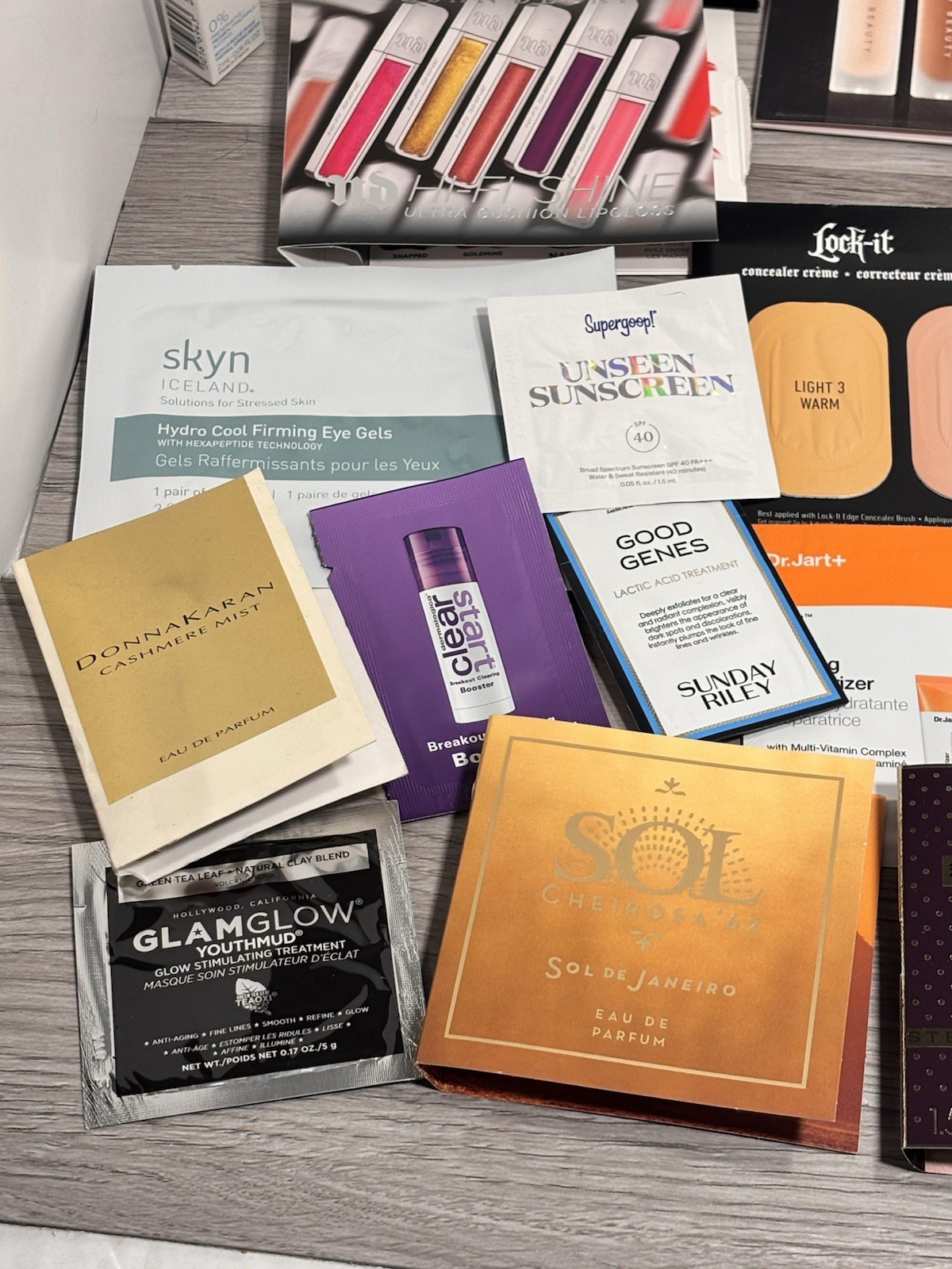 Huge 50+ Beauty Makeup Skincare Lot Deluxe Sample Sz Ulta Sephora and bags