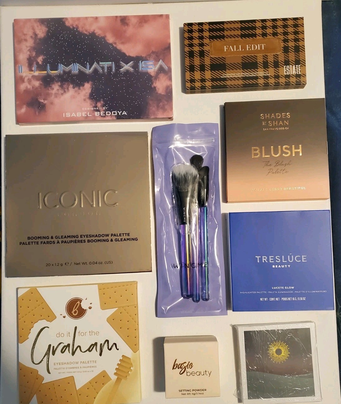 Huge Makeup & Beauty Bundle Lot Eyeshadow Palettes Blush Powder Brushes NEW NIB