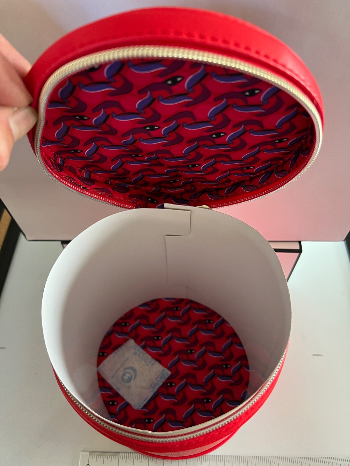 Lancôme makeup Travel Case 6″ Round Red Color NEW NO BOX”VIP GIFT RARE”FAST SHIP