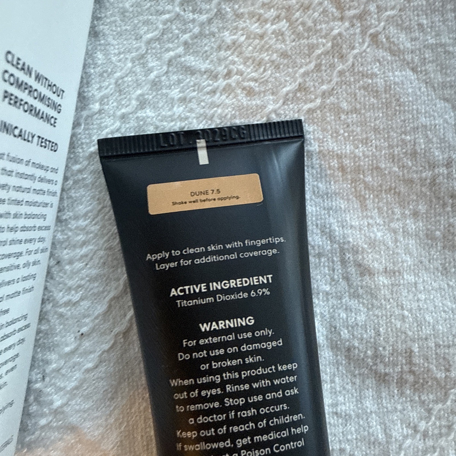 4 Pieces Lot HudaBeauty Skin Tint Bareminerals Foundation, Mineral Fusion