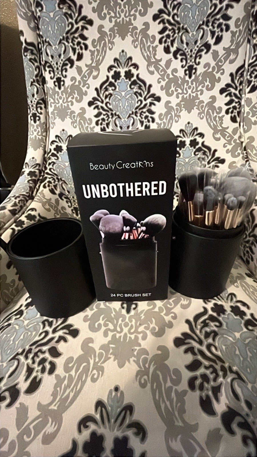 KEVIN&COCO LOFSHE Beauty Creations Makeup Lot Lip Gloss Eyeshadow Brushes