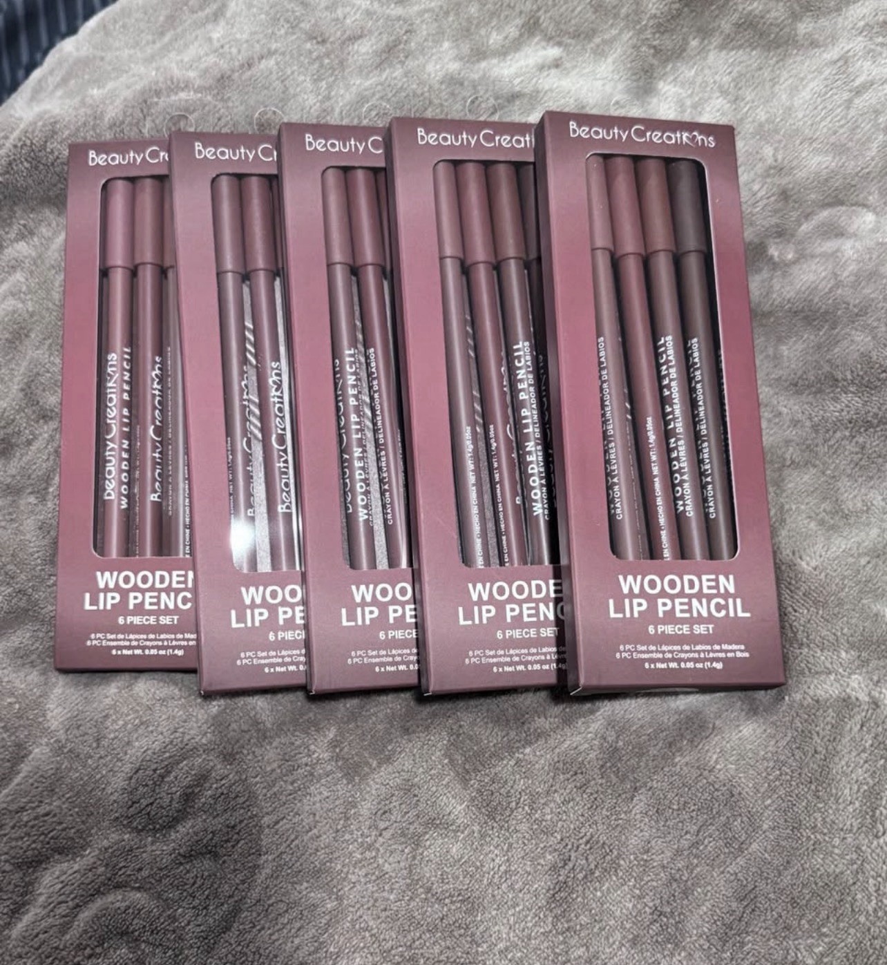 Maybelline Fit Me 130, Perfector Glow, NYX Jelly, Beauty Creations Lip Pencil