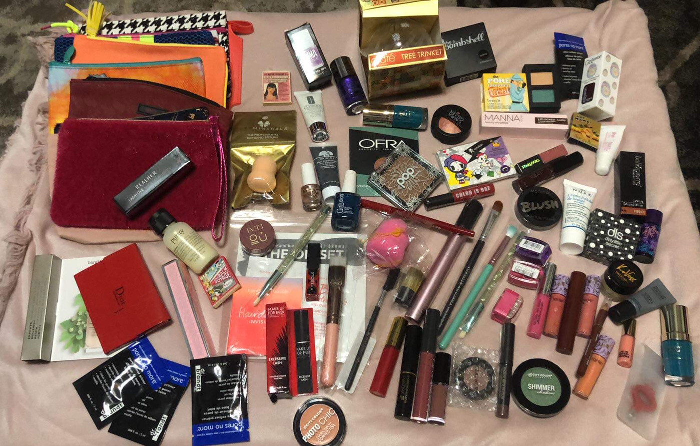 5 Piece Random Makeup Lot + Bag- Clinique, Smashbox, KVD, Tarte,UD, Dior & More