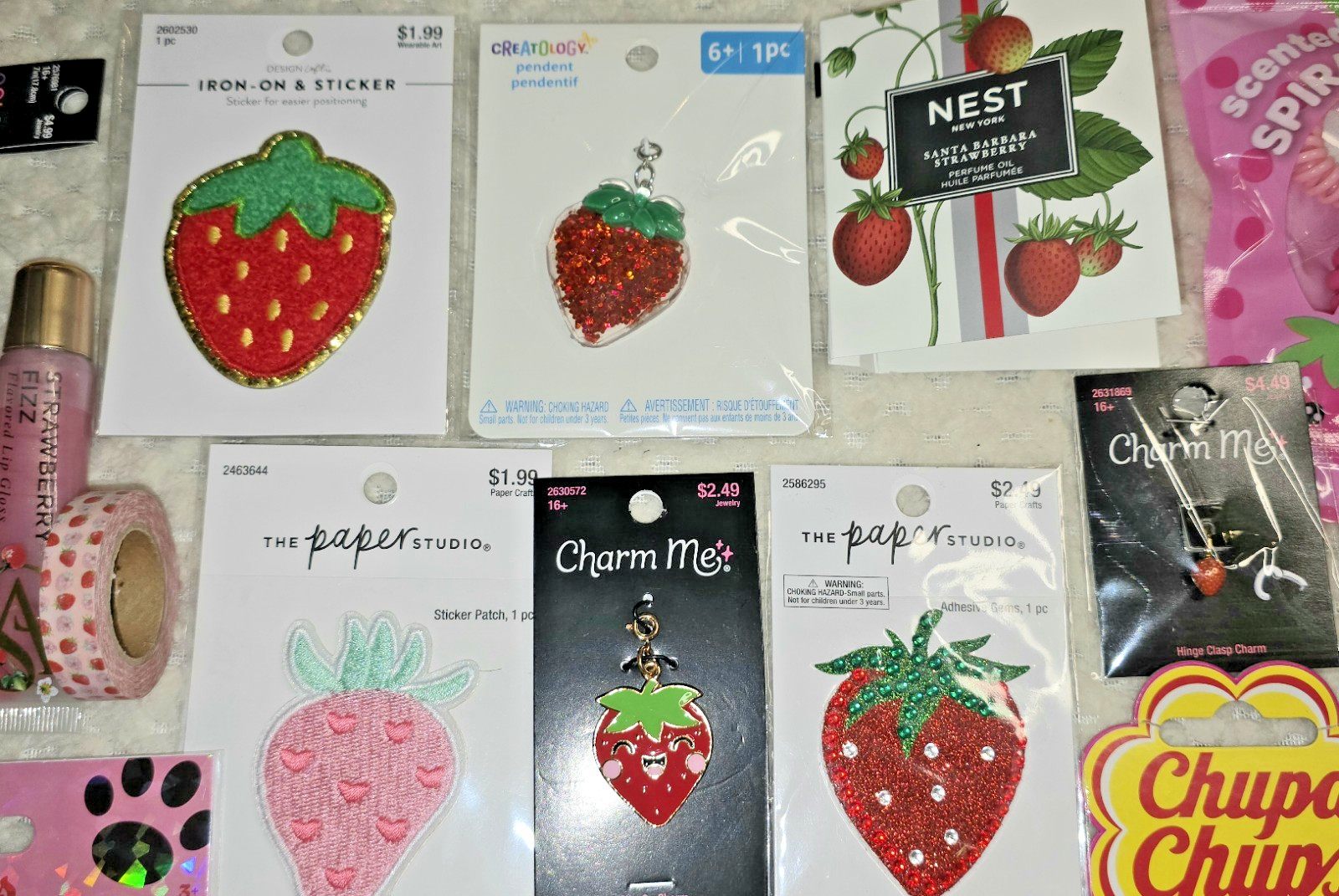 Strawberry Lovers 🍓 HUGE NEW GIFT LOT 30 Pcs Lip Gloss Balm Setting Powder