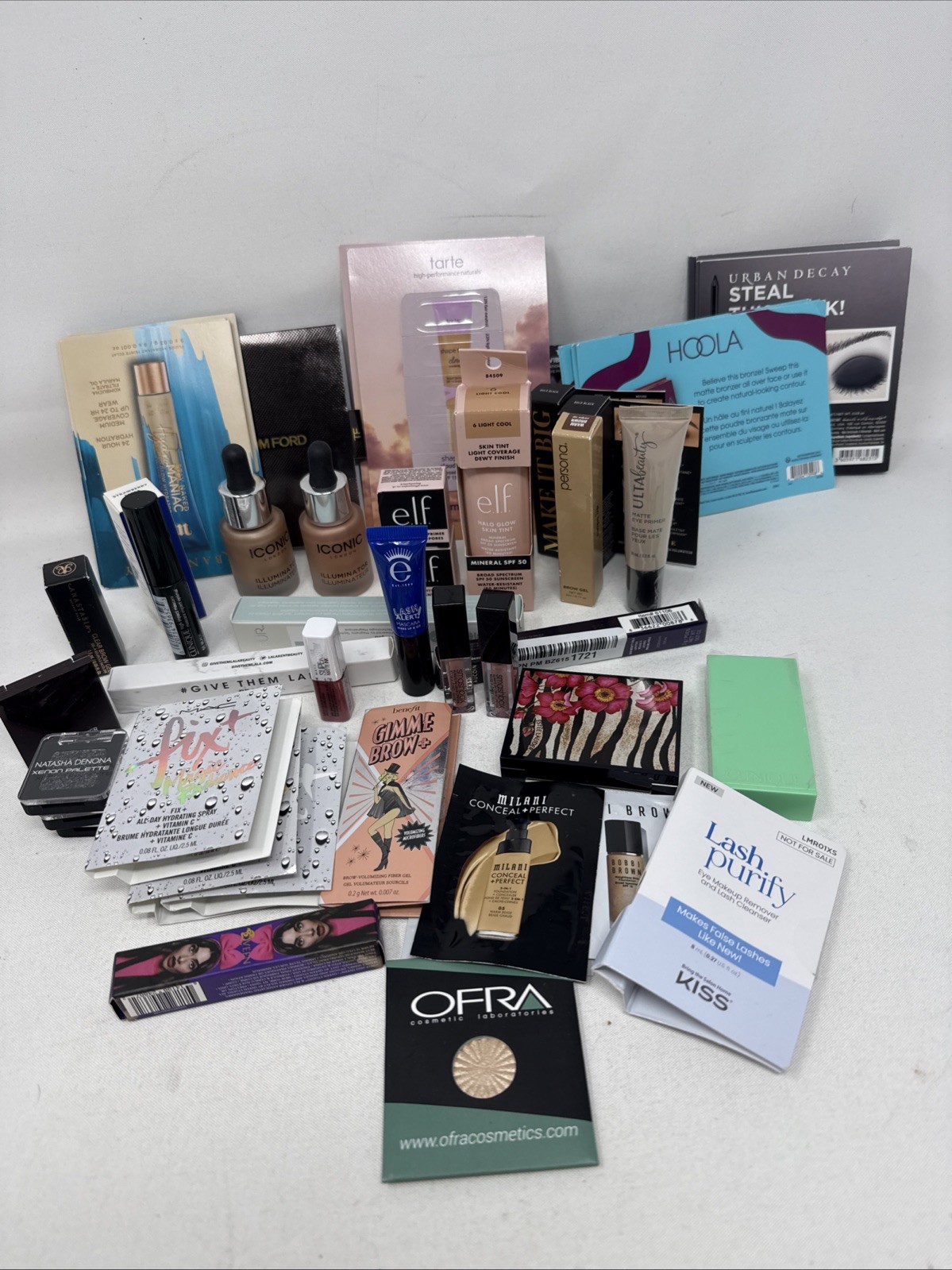 50 X Mixed Makeup Samples RN 5