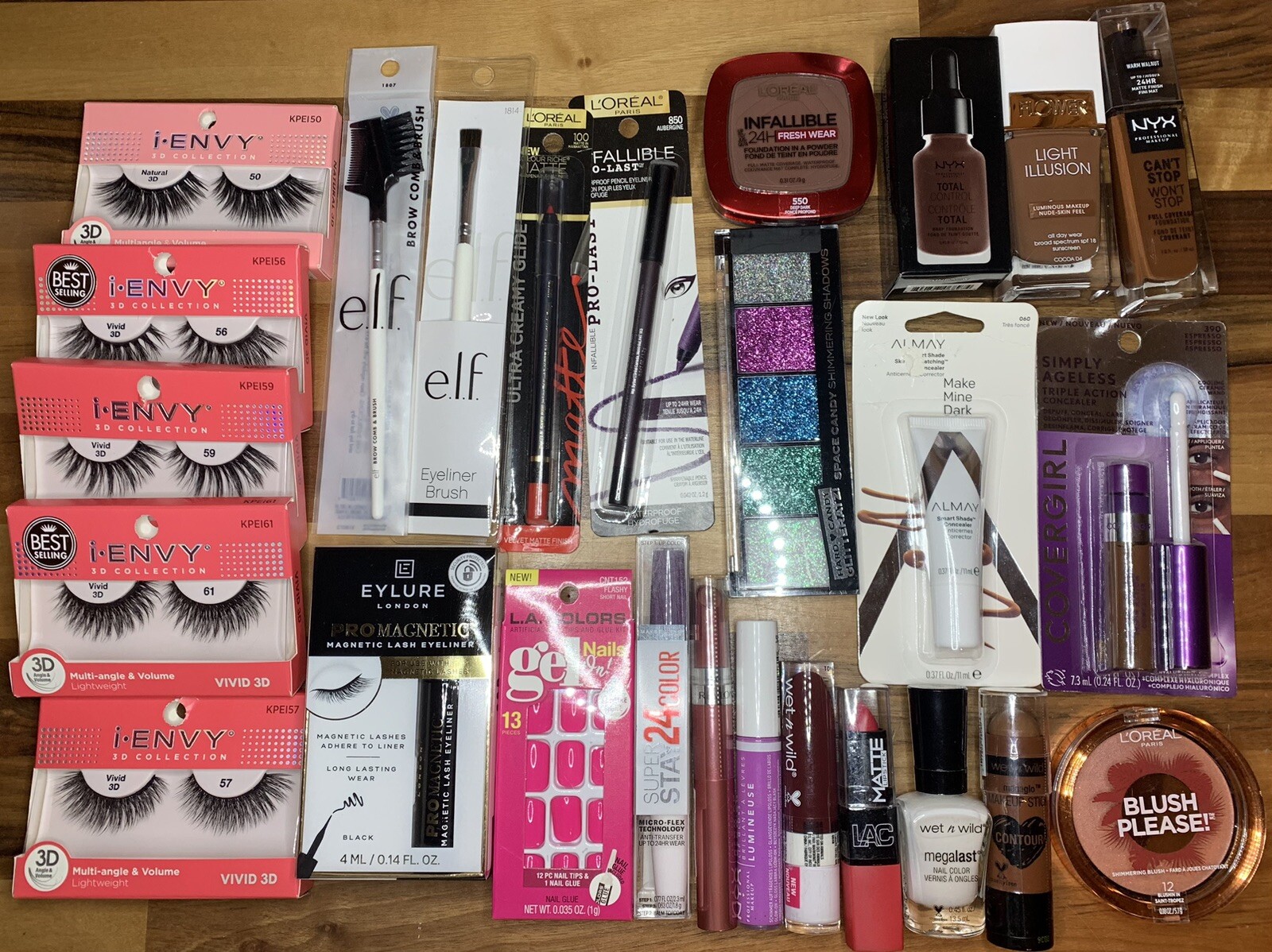 Lot of 26 Makeup DEEP SKIN TONE L’Oreal Maybelline Revlon Wet n Wild SEALED NEW