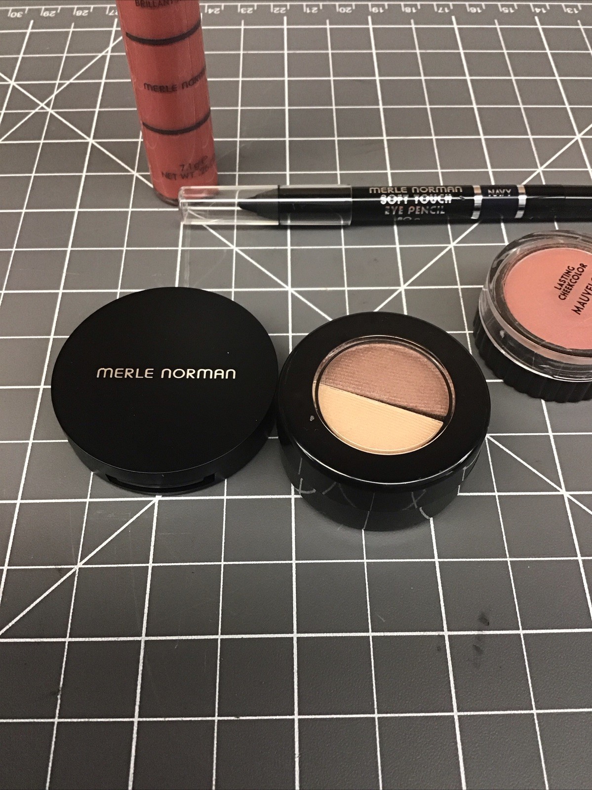 Small Lot Of Merle Norman Makeup: Lip Gloss, Eye Shadow, Powder New JJ-3