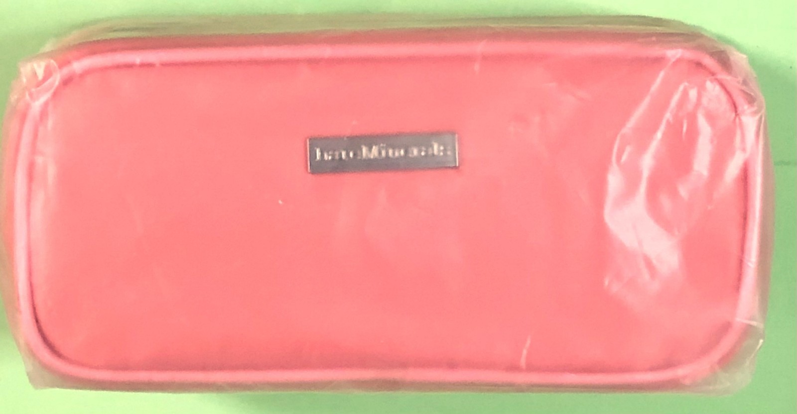 bareMinerals 4 Items THE POSH NUTRALS,INVISIBLE LIGHT,2TONE BRUSH,EYE COSUMECASE