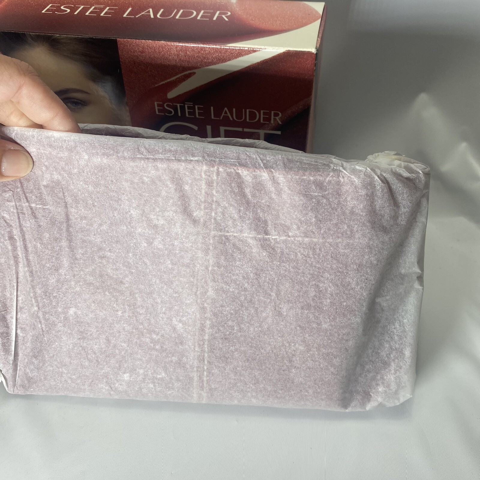 Estee Lauder Defining Beauty Gift box Pure Color Crystal Lidstick Mirror and Bag