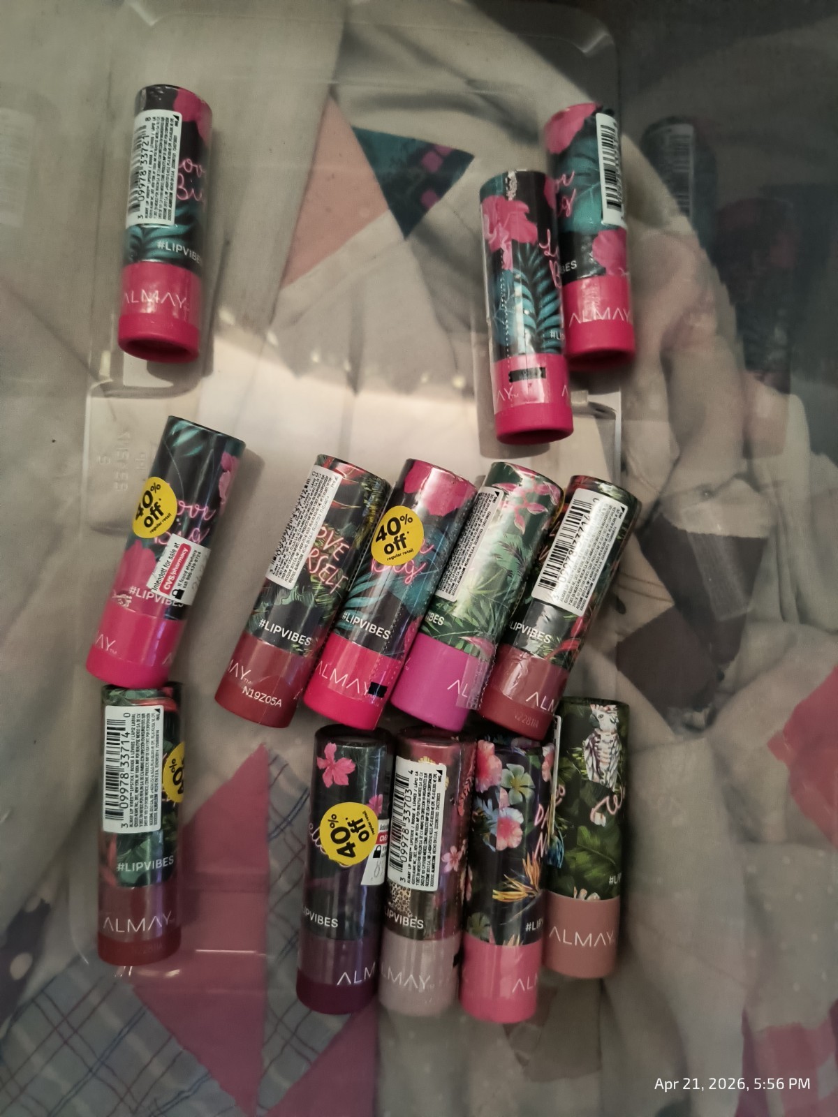 25 Piece Beauty Makeup Lot Face Lips Eyes Revlon Almay LA Girl Revolution Joah++