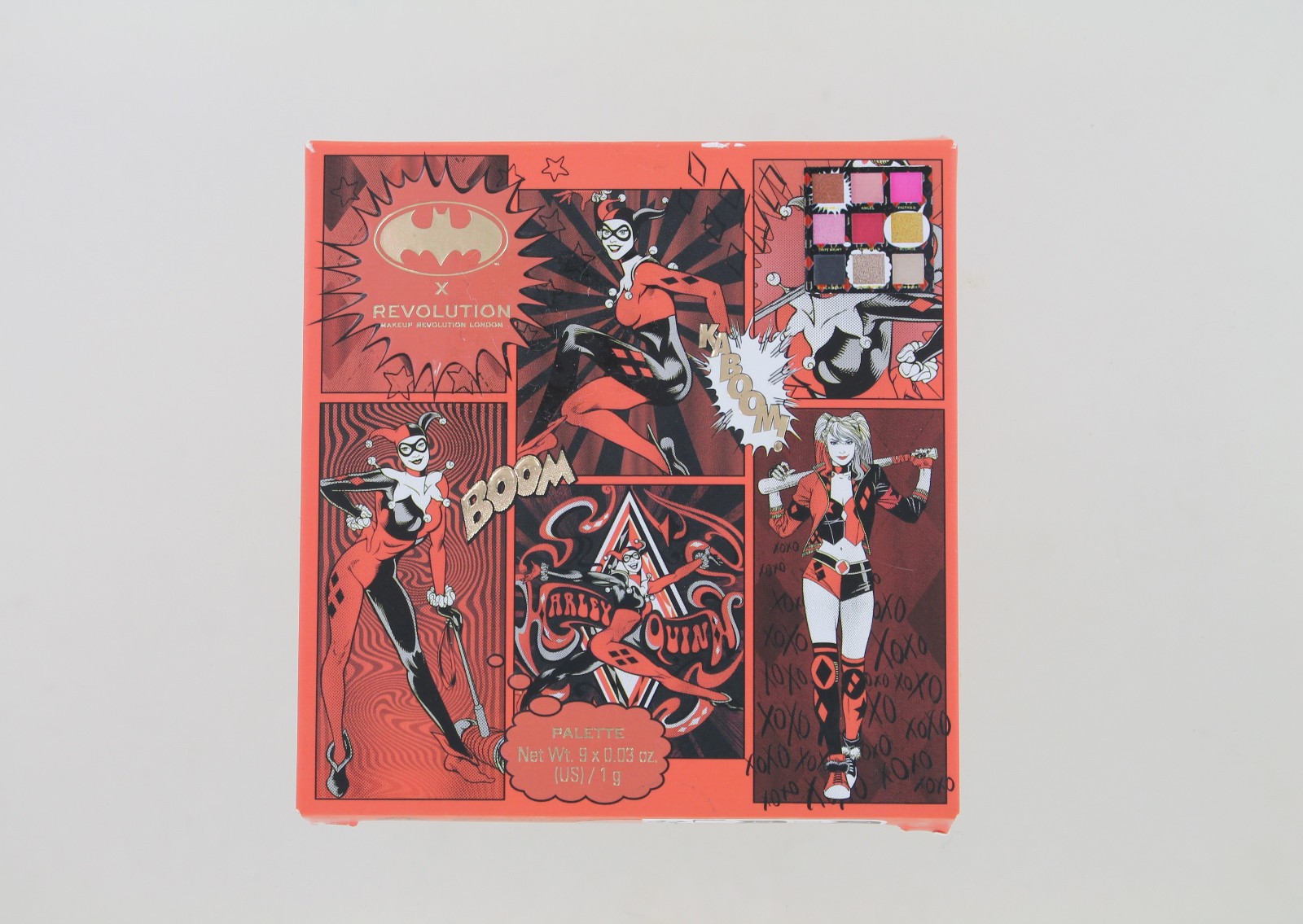 New Revolution Makeup Harley Quinn Lot – Cosmetic Bag, Eyeshadow Palette, Sponge