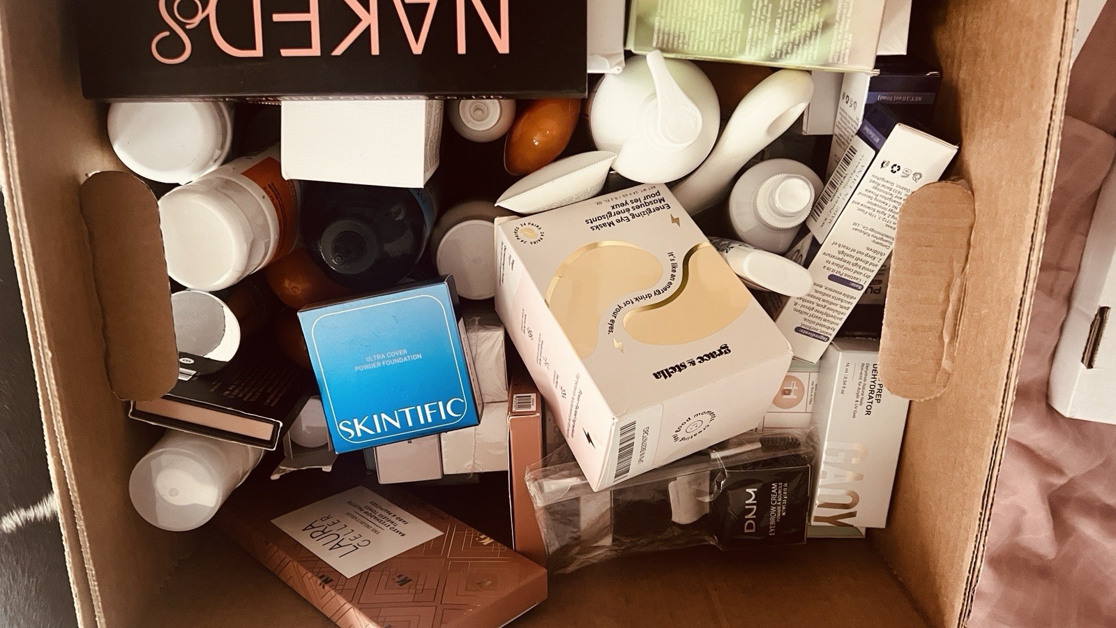 Mid-High End Health, Beauty & Cosmetics RESELLER’S LOT -10 Pieces + 1 FREE item