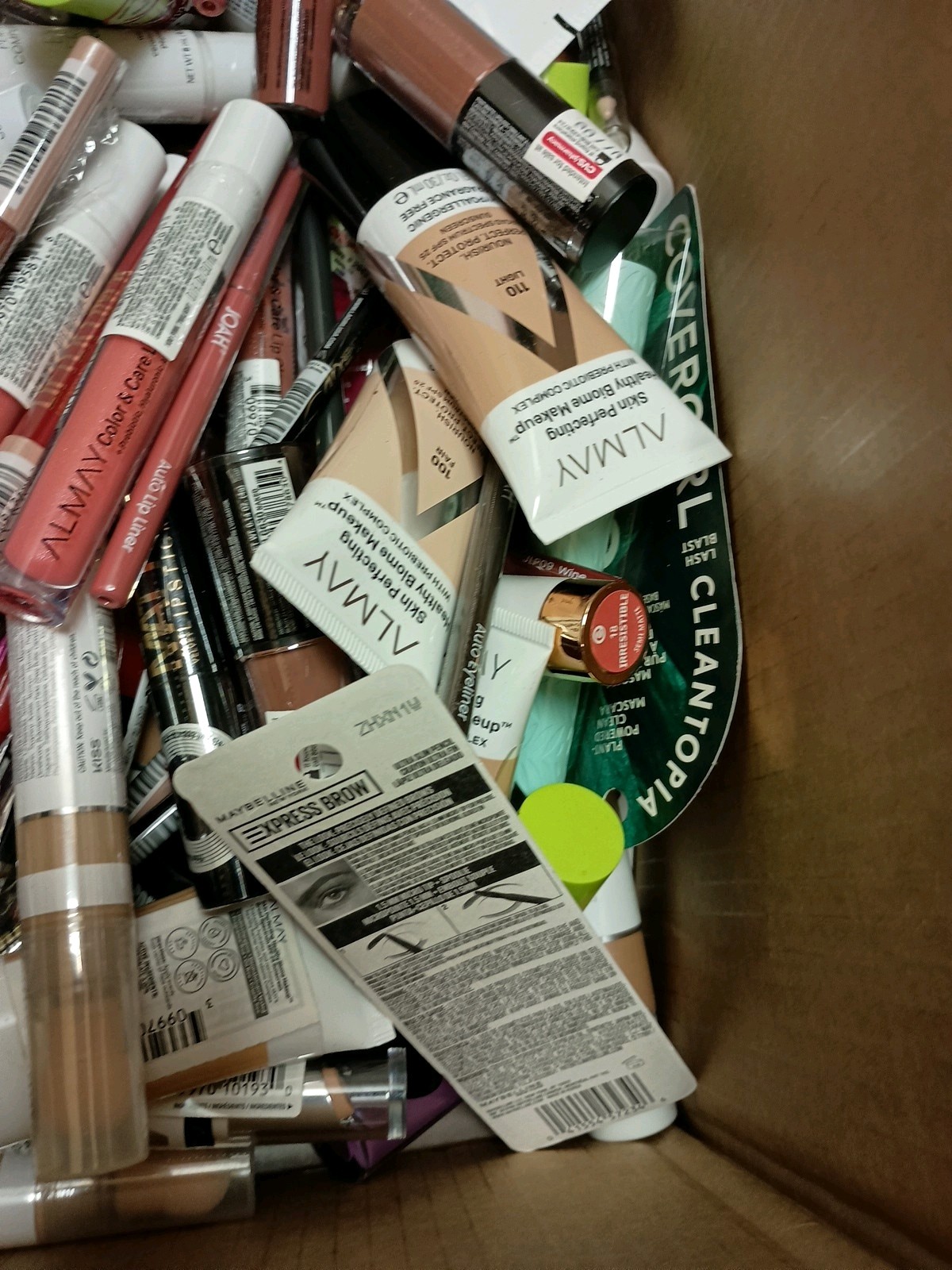 Variety Pile/Lot High Quality Name Brand Makeup Mixed Collection 25pc
