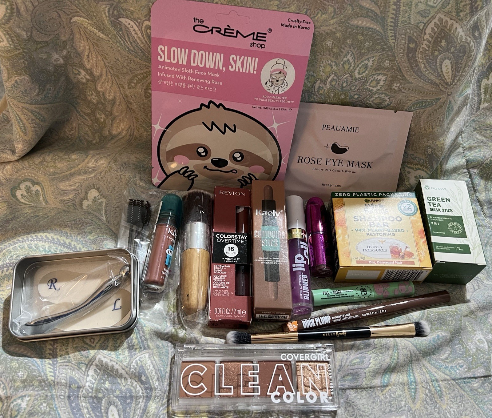 15 Piece Lovely Mixed Makeup Beauty Lot