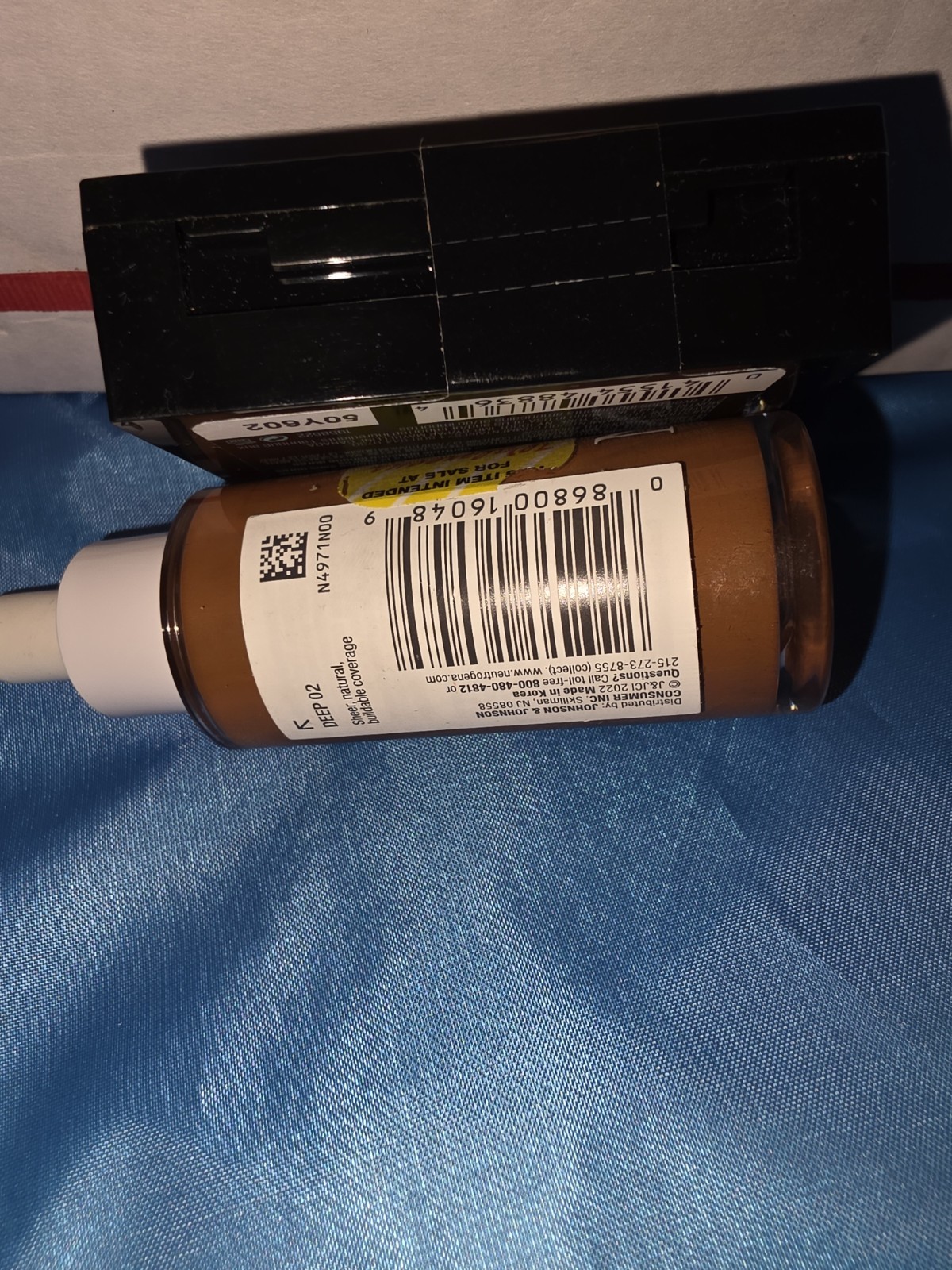 Maybelline Fit Me Matte + Poreless Powder 360 & Neutrogena Serum Foundation Deep