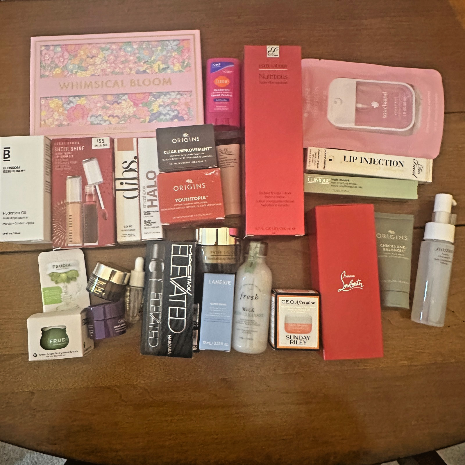 25 Piece Lot Premium Skin Care and Beauty 10 Full Size, 15 Small READ