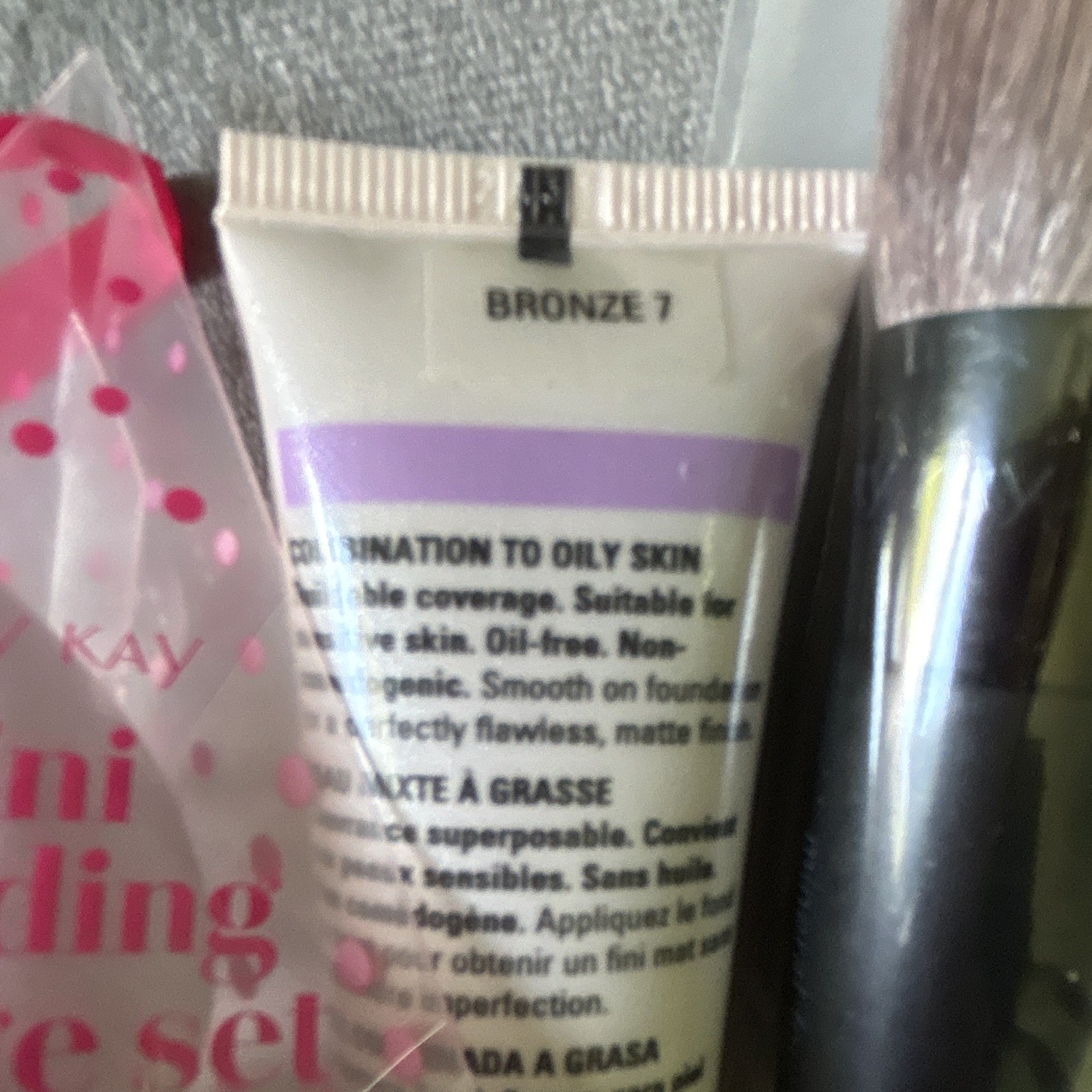 Mary Kay TimeWise Matte-Wear Foundation Bronze 7 w/ Brush + Sponge
