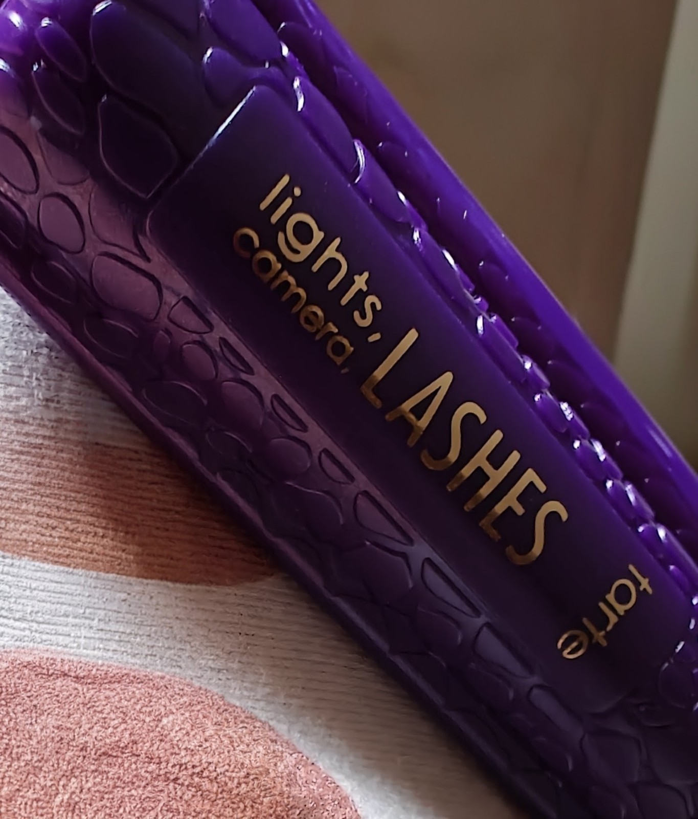 Beauty Bundle Feat- Tarte, Charlotte Tilbury, V&R Flowerbomb Extreme Purfume