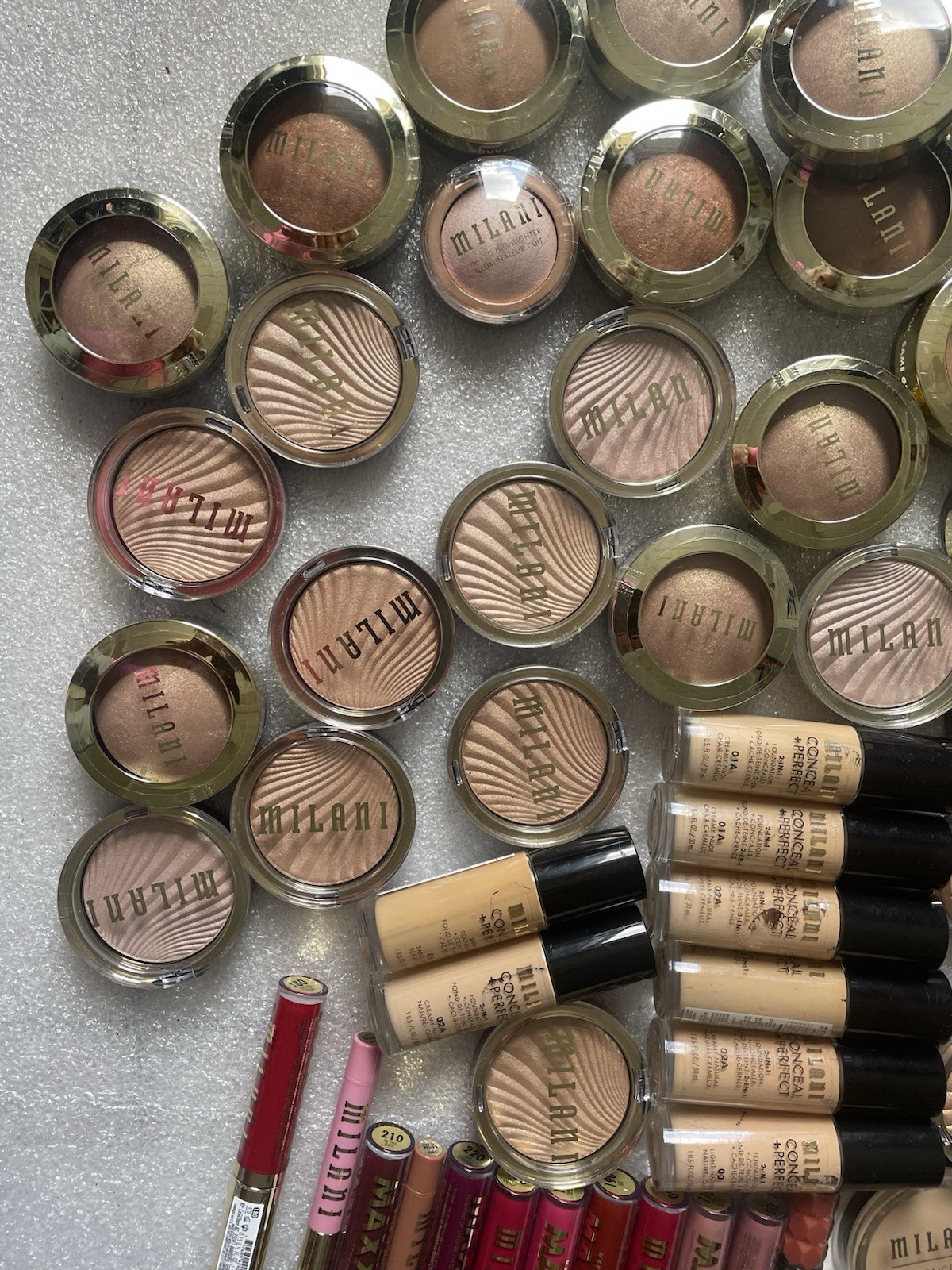 100 X Milani Mixed Lot Face, Lips.Eyes Baked Blush Powders, More View Clean Lot