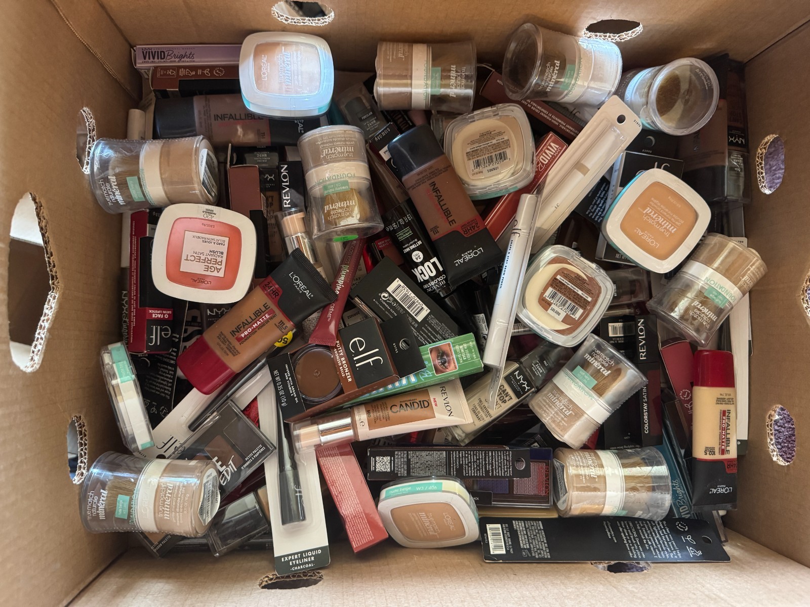 10 Piece $40+ Value Premium L’Oreal/Revlon/ELF Mix Brush/Palette/Foundation/Etc