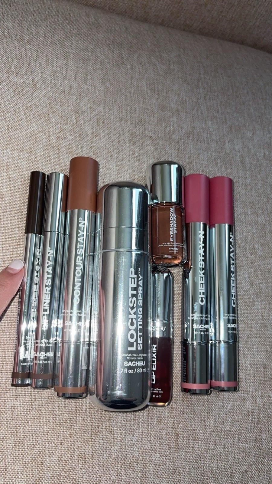 SACHEU Full Size:lip liner-gloss,eyeshadow,eyeliner,2blush,contour&setting spray