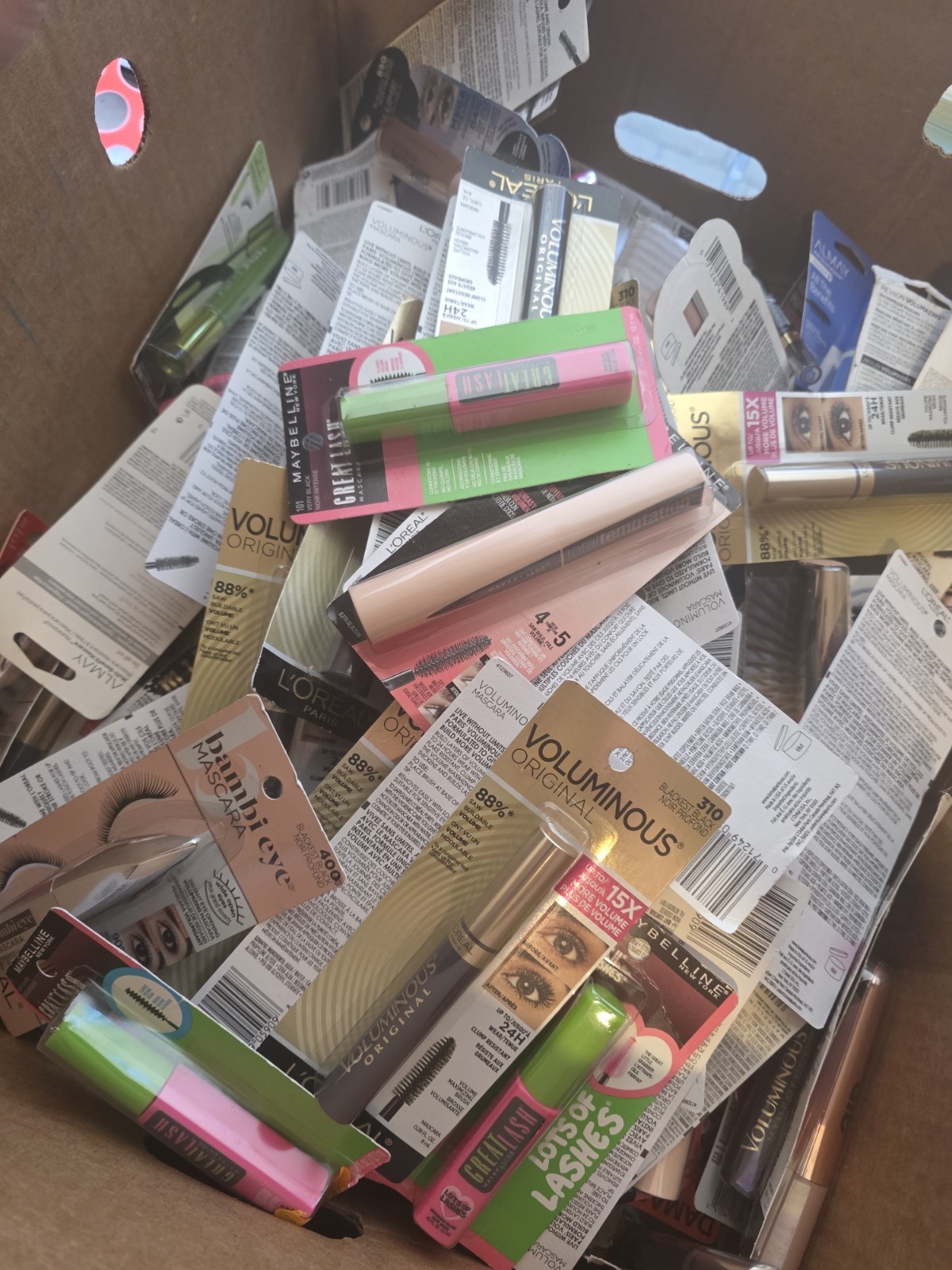 Lot Mixto 50 Piece Makeup Set Maybelline, Loreal, Revlon