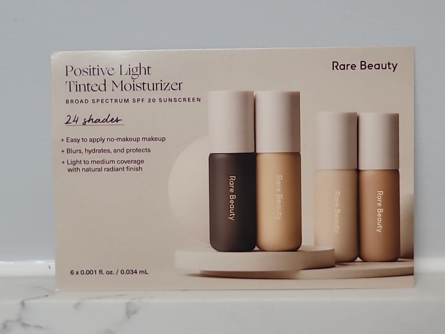 11 HIGH END TRAVEL SIZE FOUNDATION CONCEALER CARDS SAMPLES + COSMETIC BAG #GB91