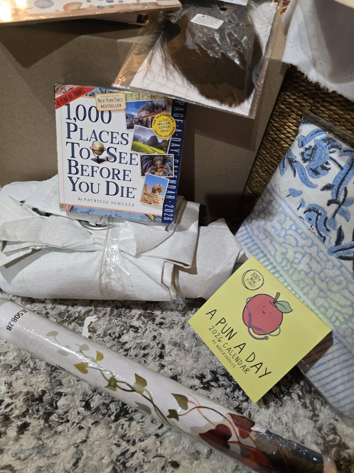 Mixed Beauty Lot: Hair Extension, False Eyelashes, Electric Nail Grinder & more