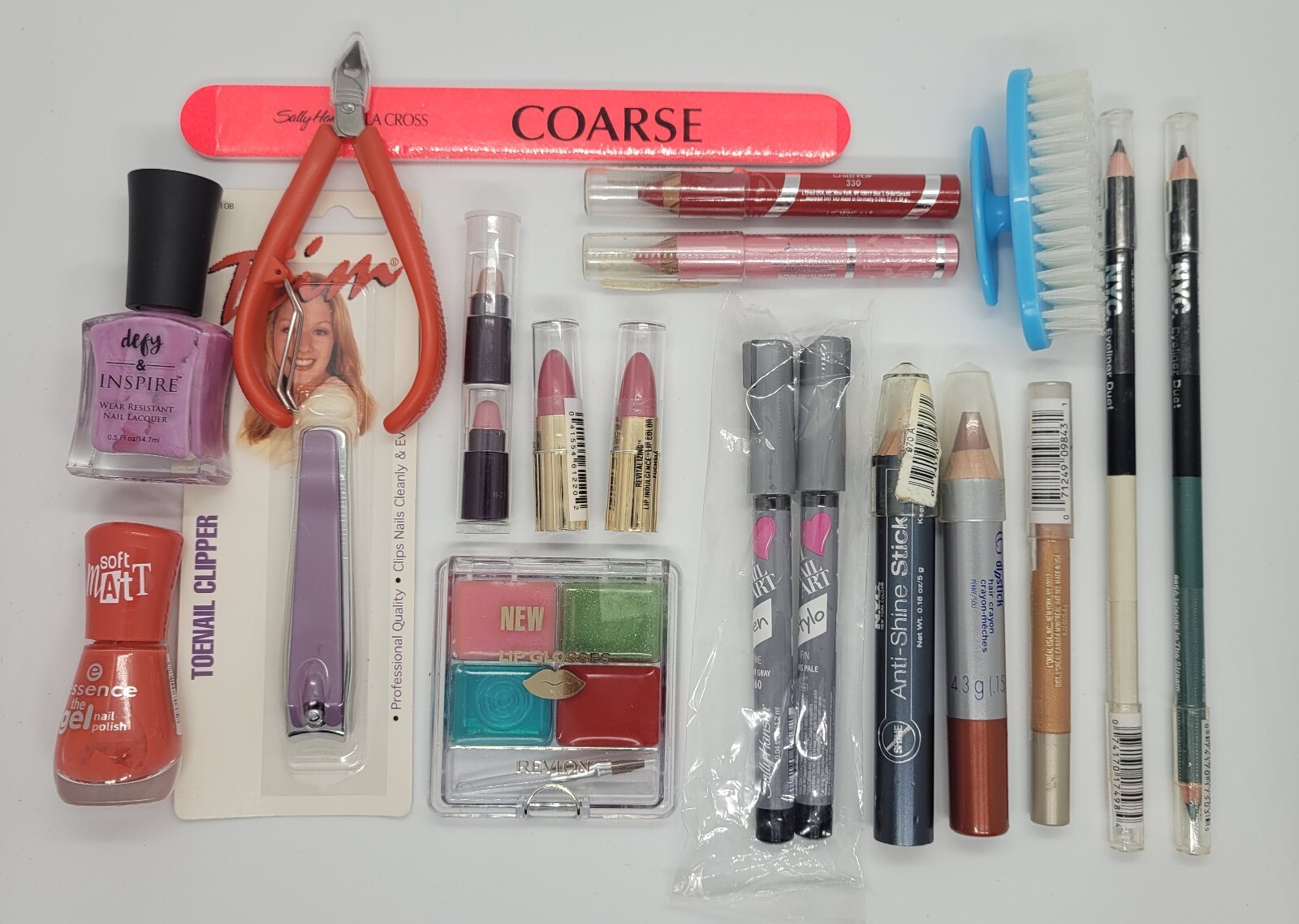 Mixed Beauty Lot 15 Items L’Oreal Revlon CoverGirl Sally Hansen Essence NYC NEW